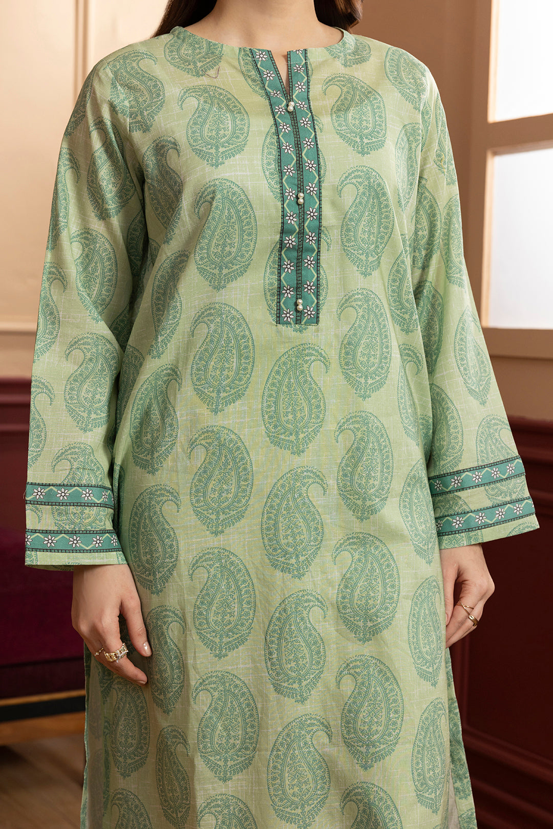 Kurta Dupatta Trouser - 1946