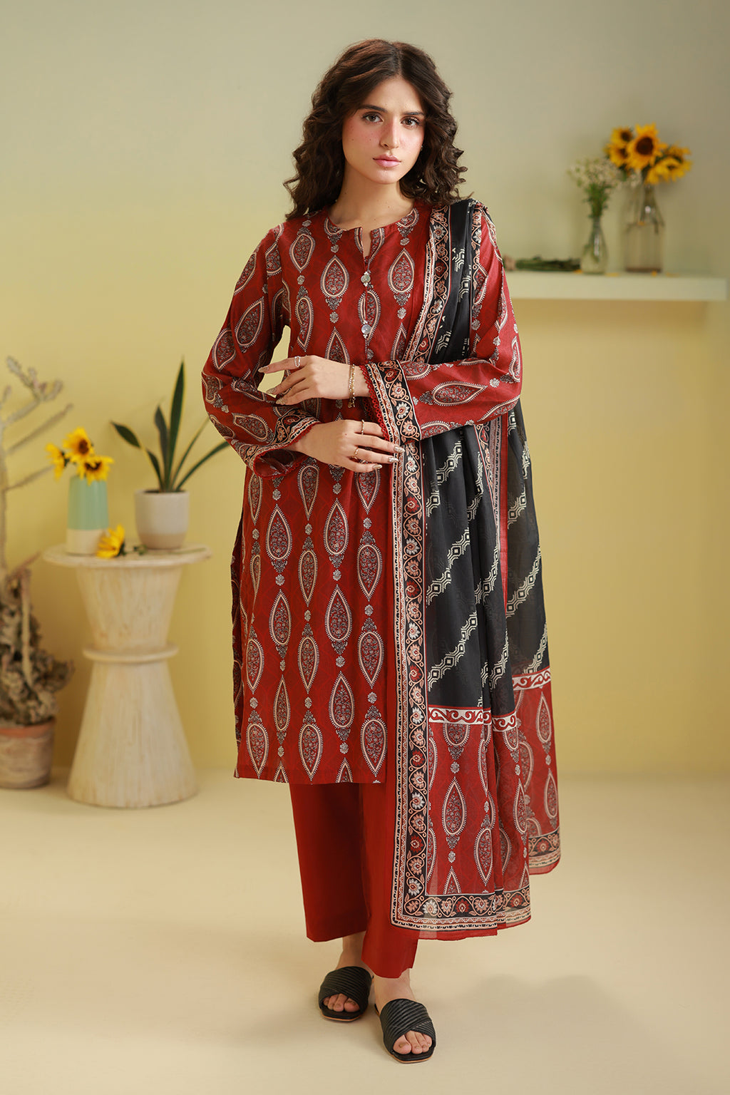 Kurta Dupatta Trouser - 1947