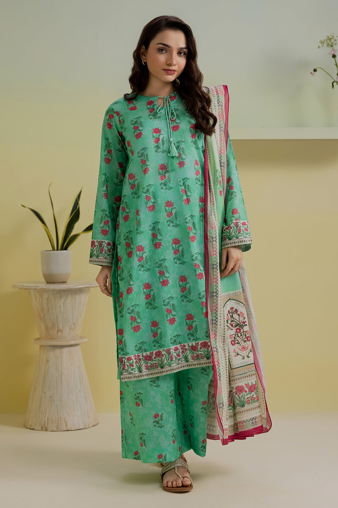 Kurta Dupatta Trouser - 1951