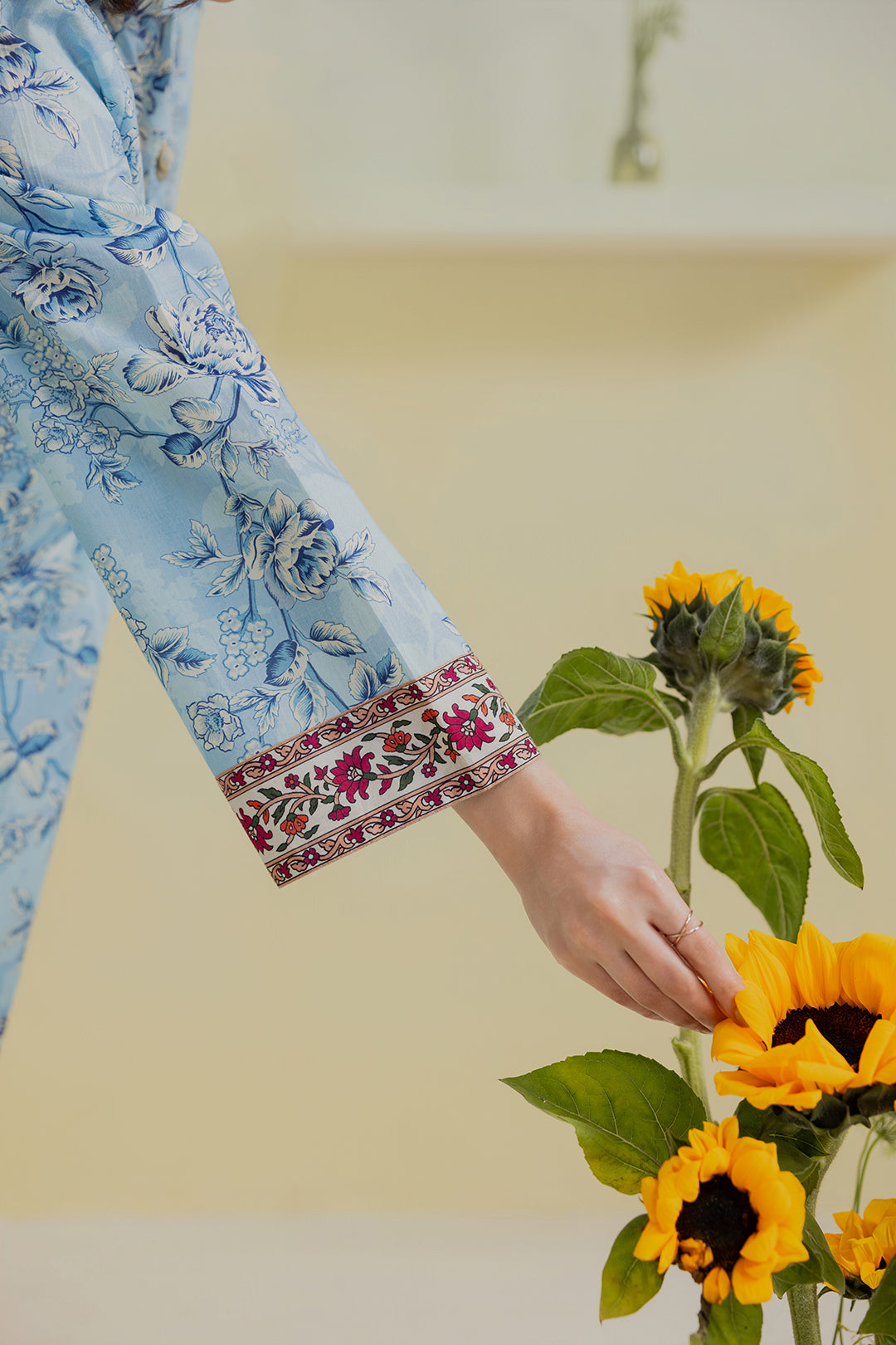 Kurta Dupatta Trouser - 2441