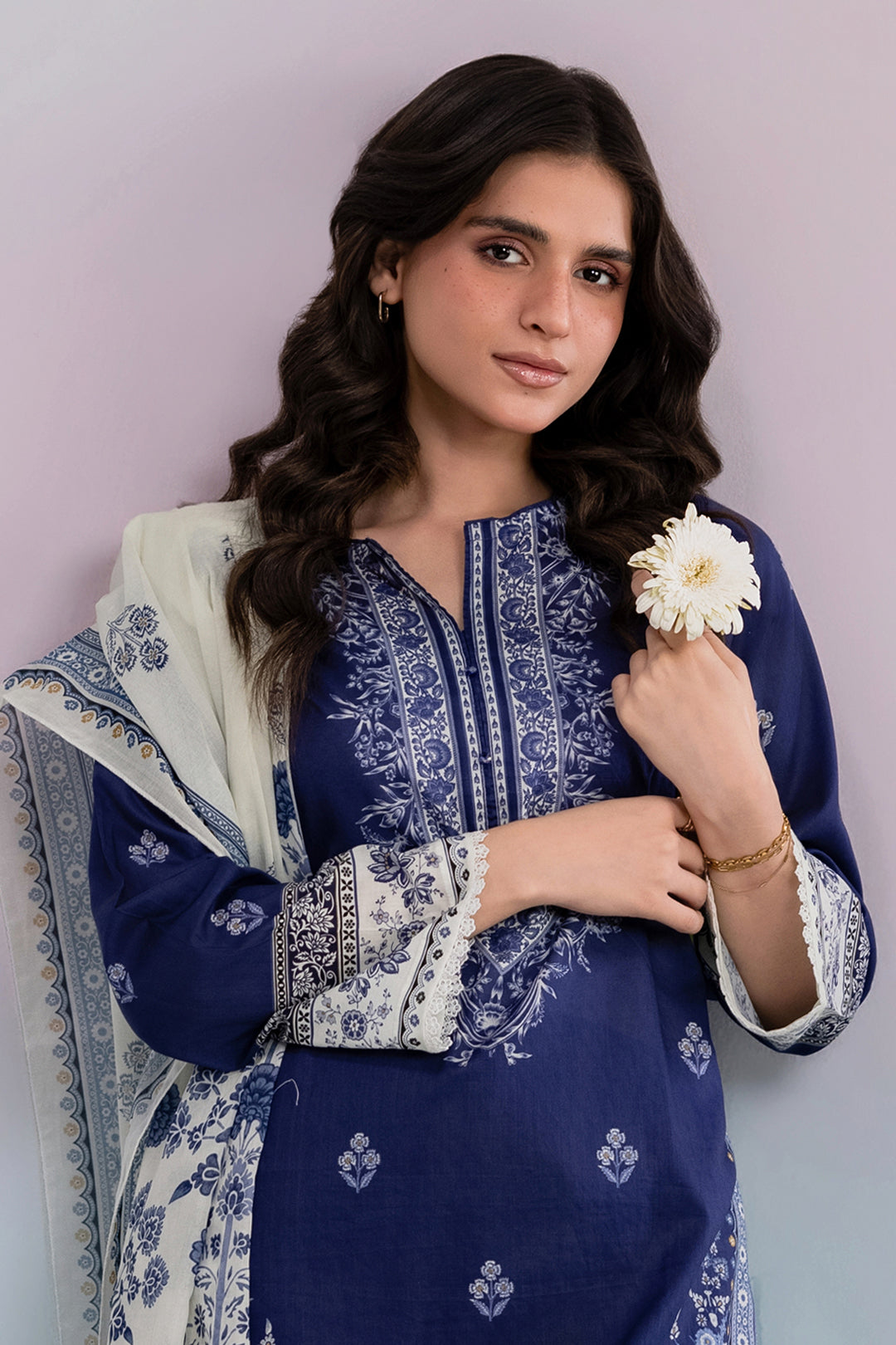 Kurta Dupatta Trouser - 2689