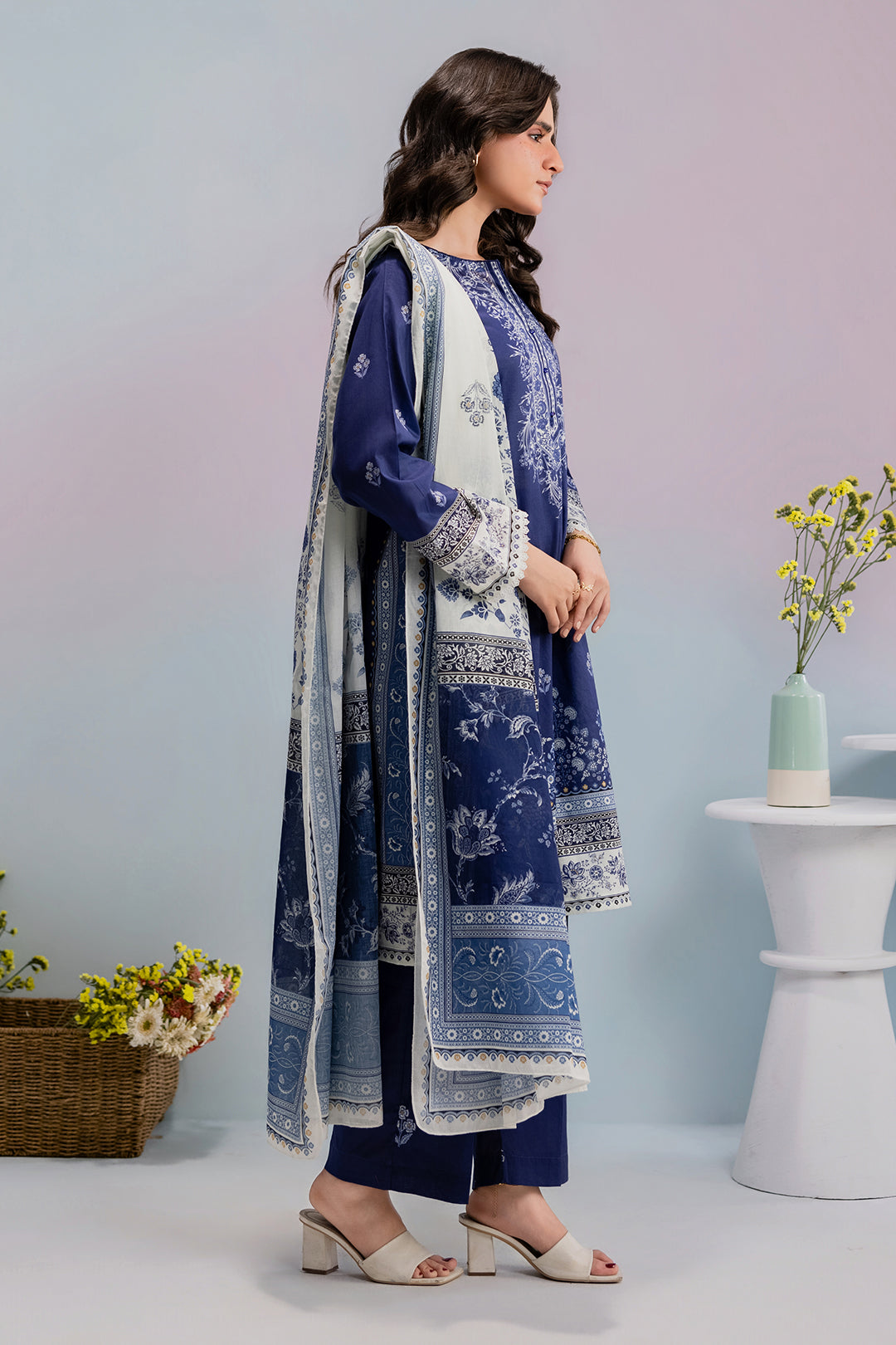 Kurta Dupatta Trouser - 2689