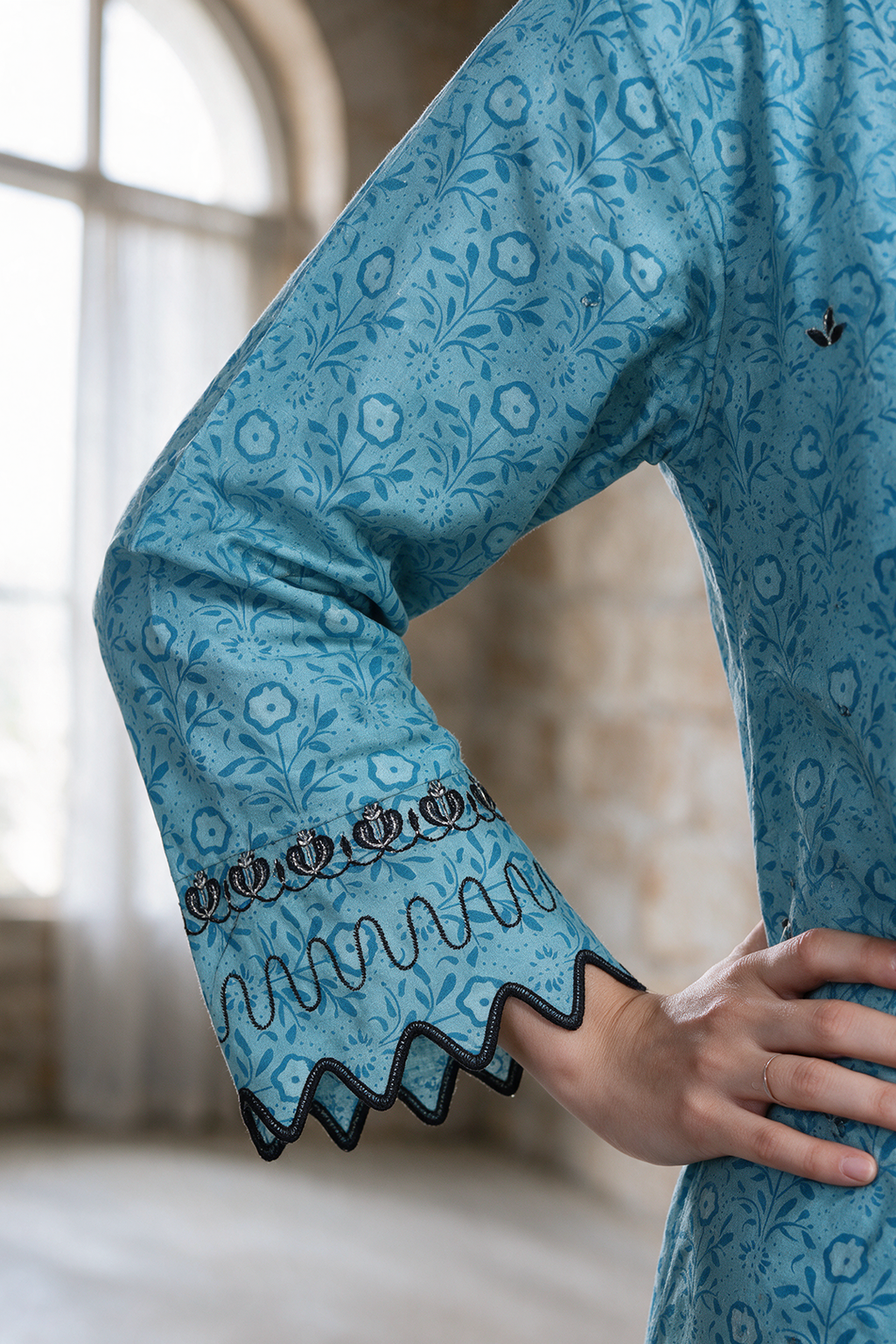 Embroidered Kurta Dupatta Trouser - 2712