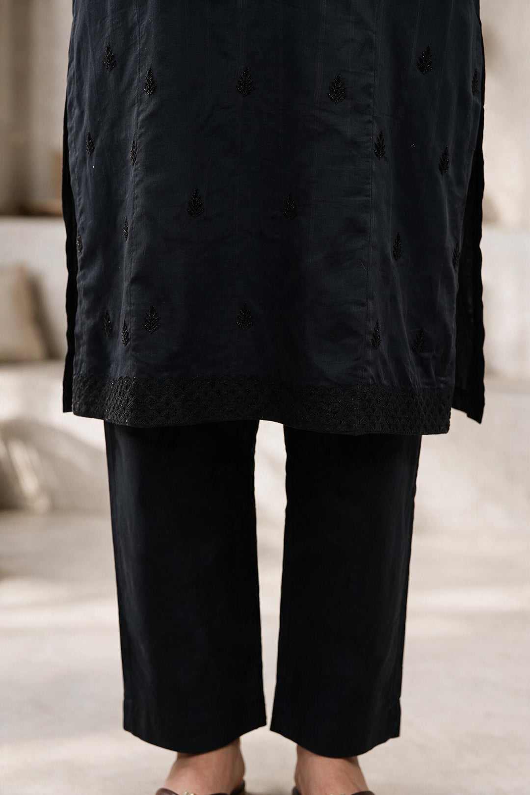 Embroidered Kurta Dupatta Trouser - 2725