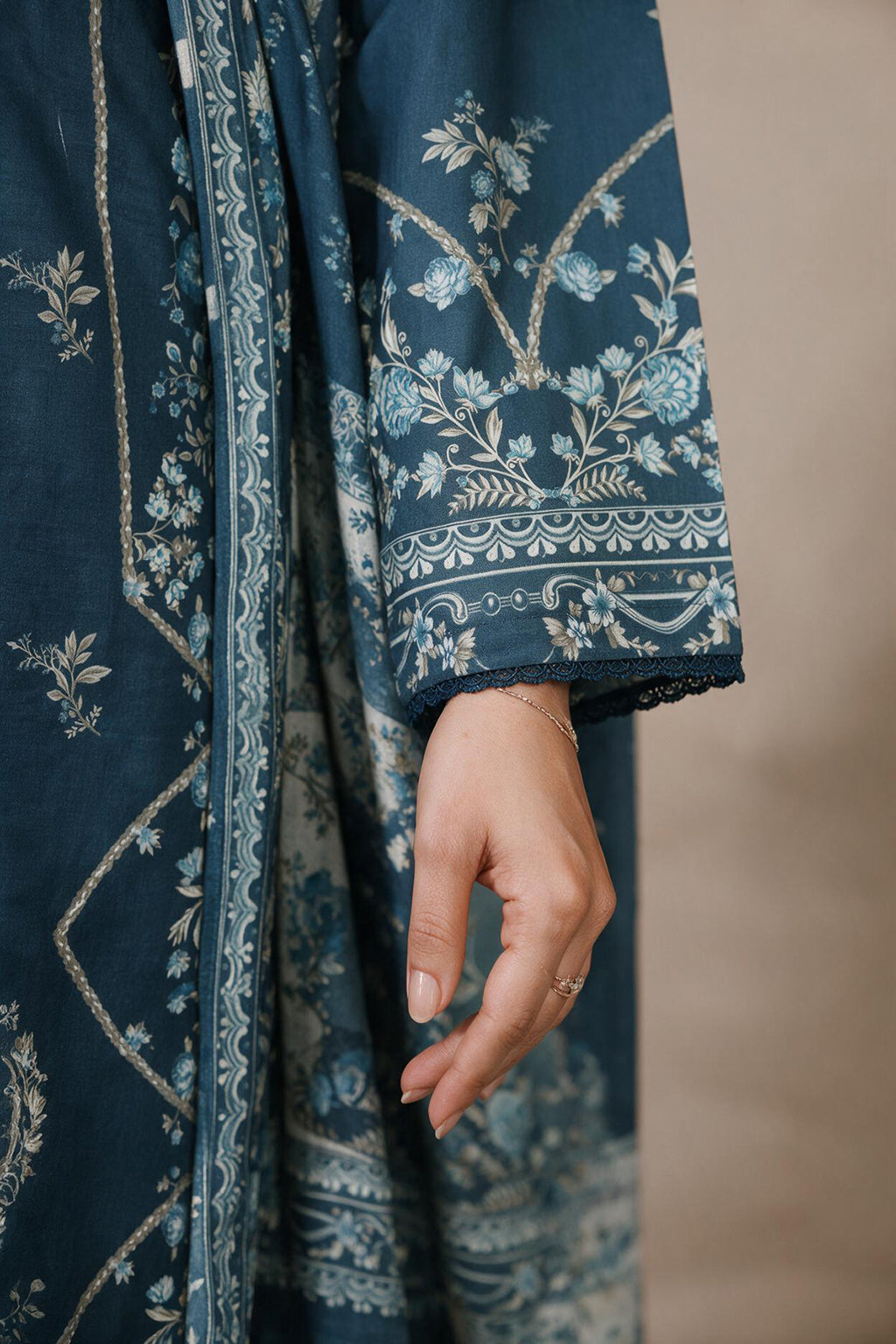 Kurta Dupatta Trouser - 2823
