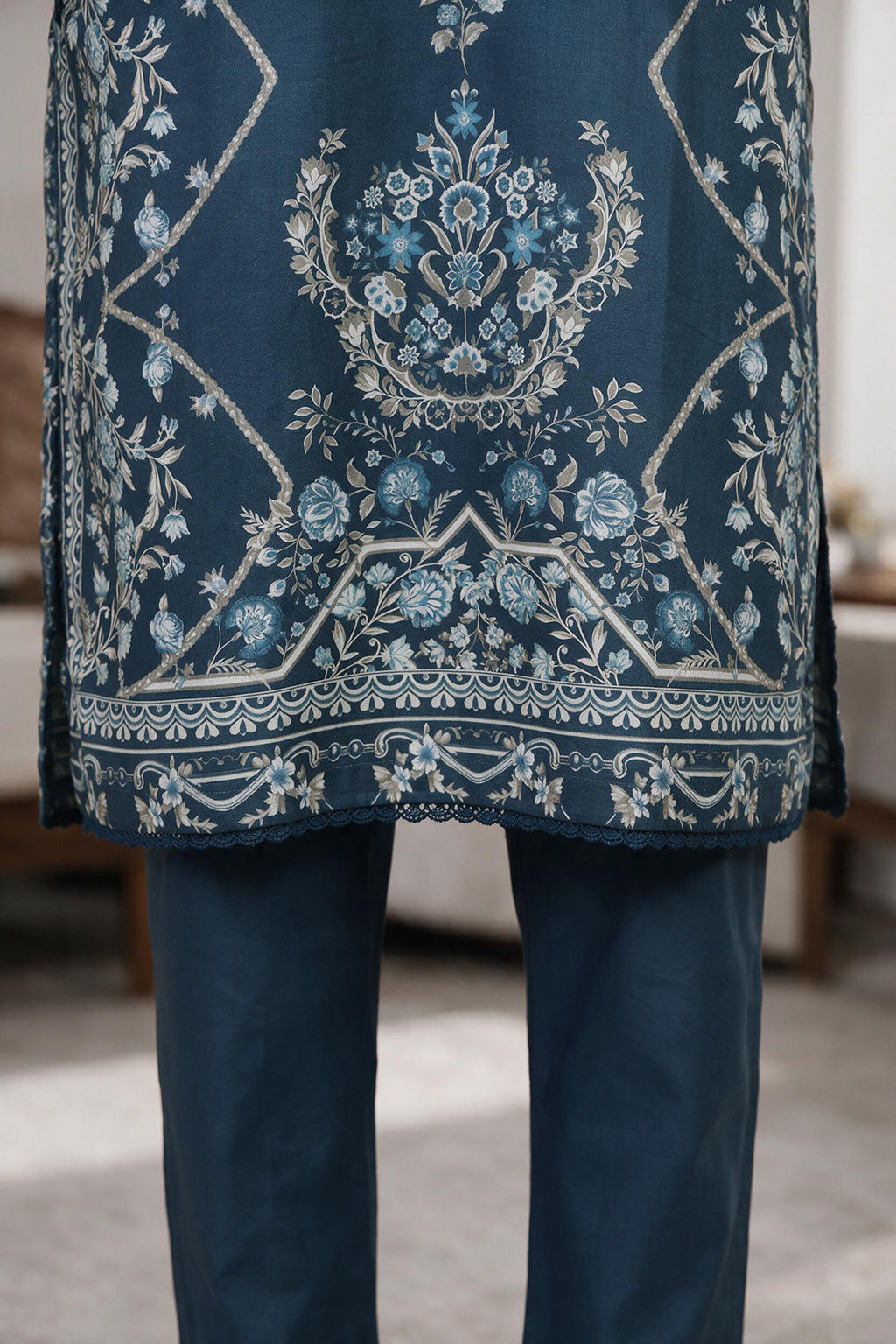Kurta Dupatta Trouser - 2823