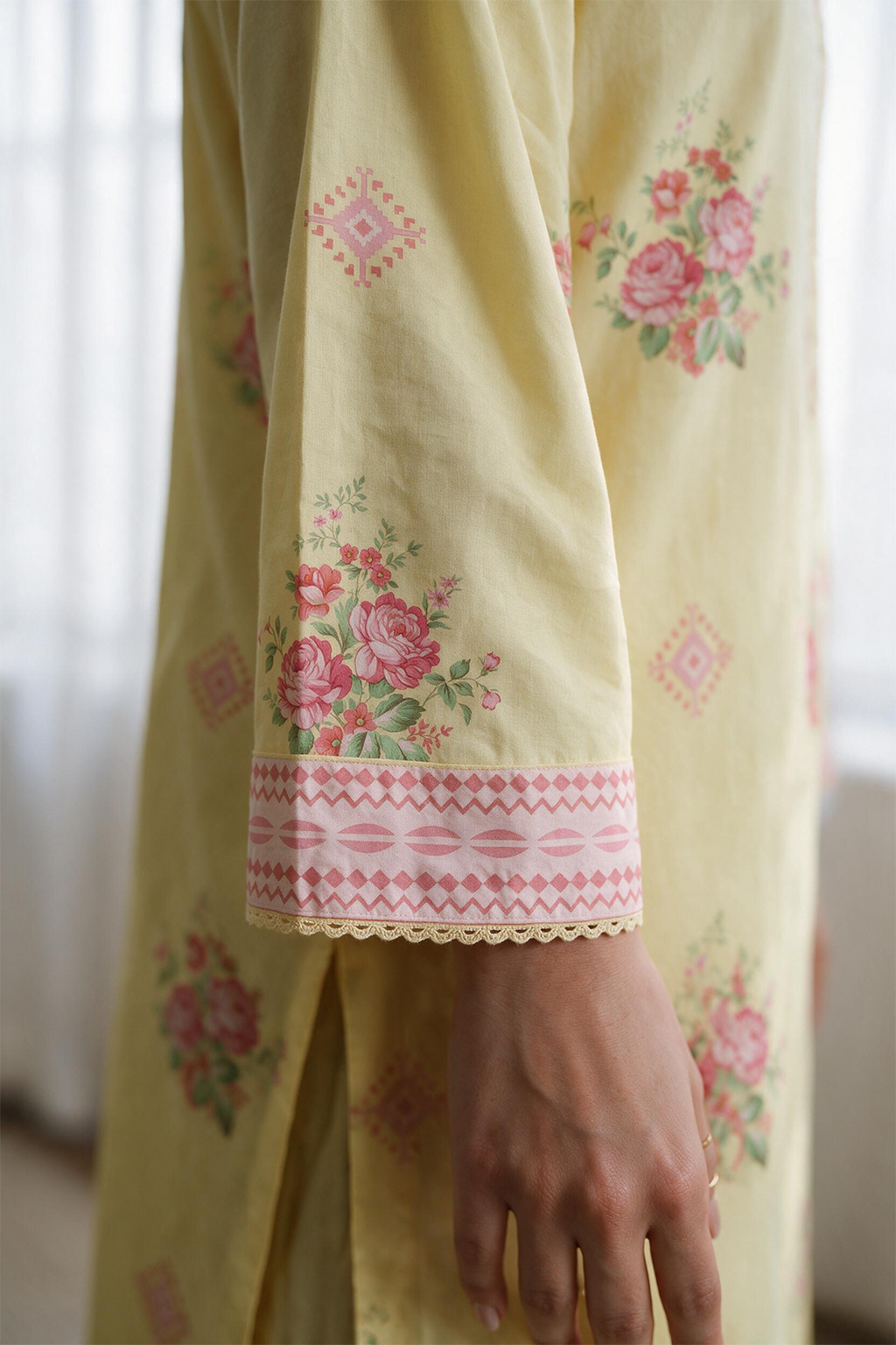 Kurta Dupatta Trouser - 2986