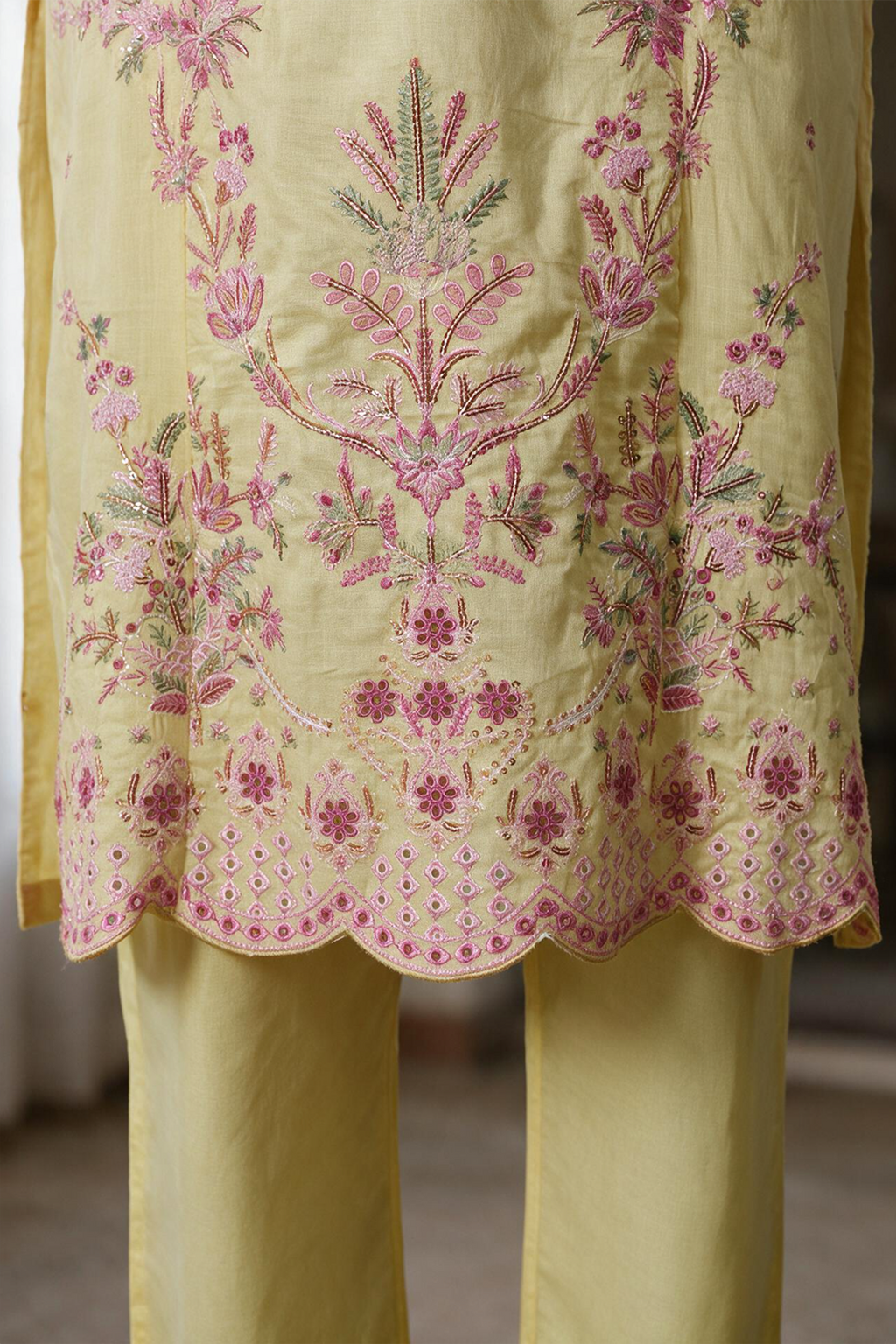 Embroidered Kurta Dupatta Trouser - 3280