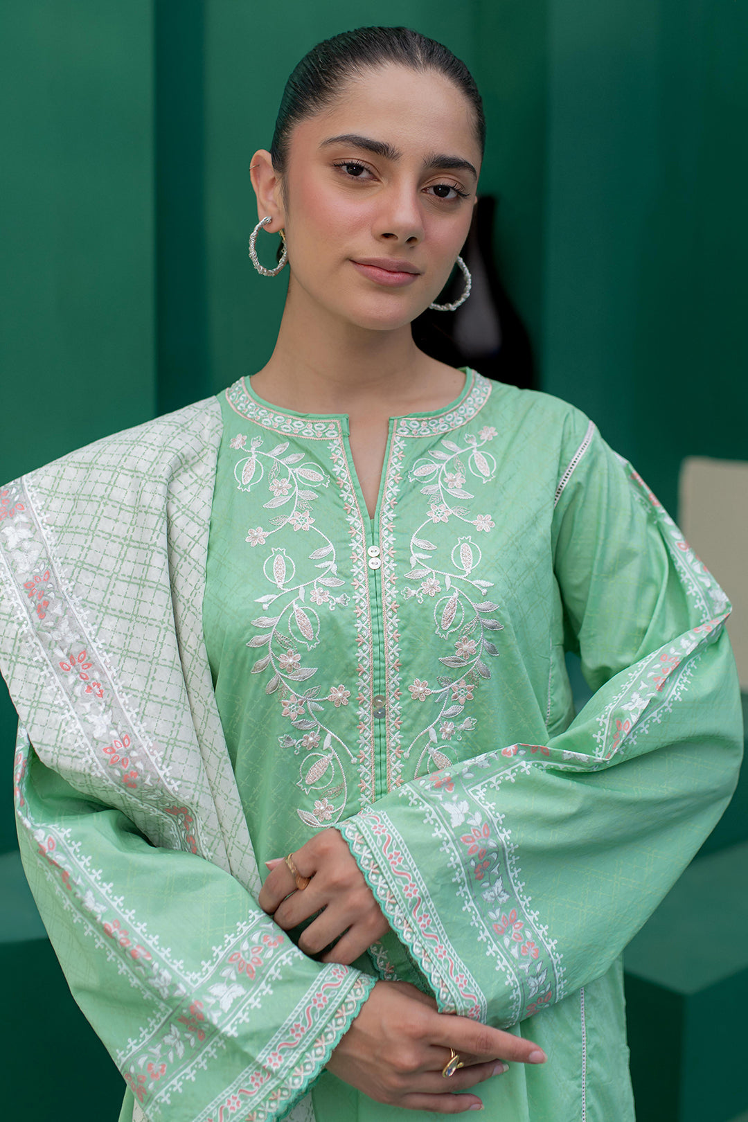 Embroidered Kurta Dupatta - 0747