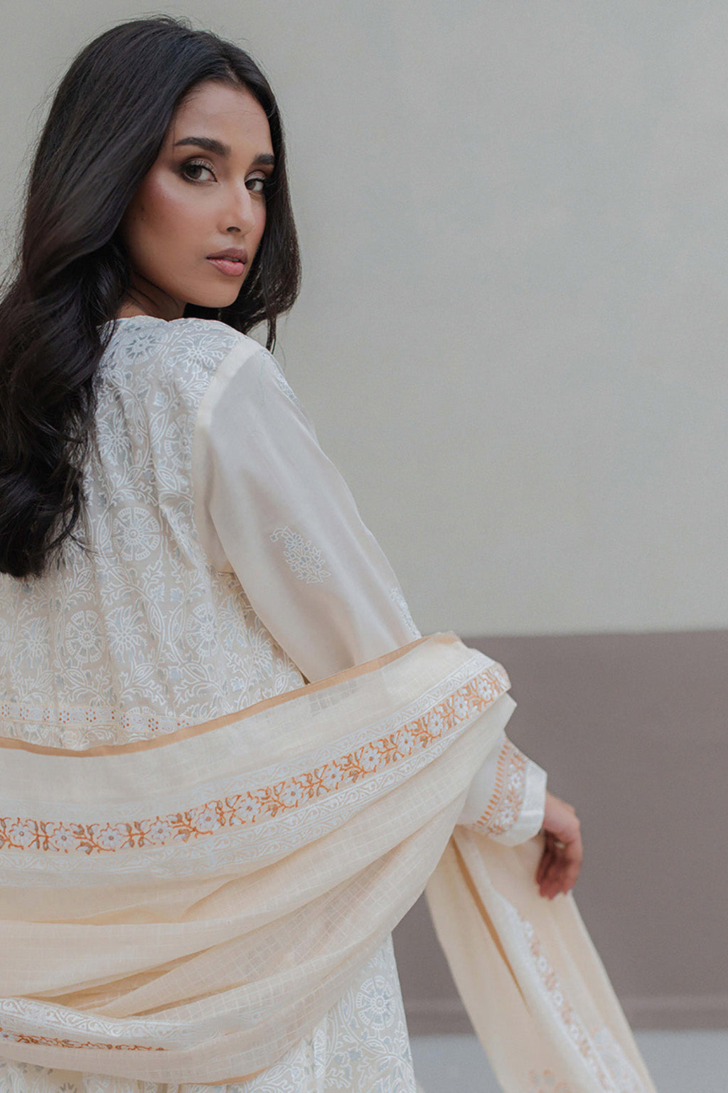 Embroidered Kurta Dupatta - 0749