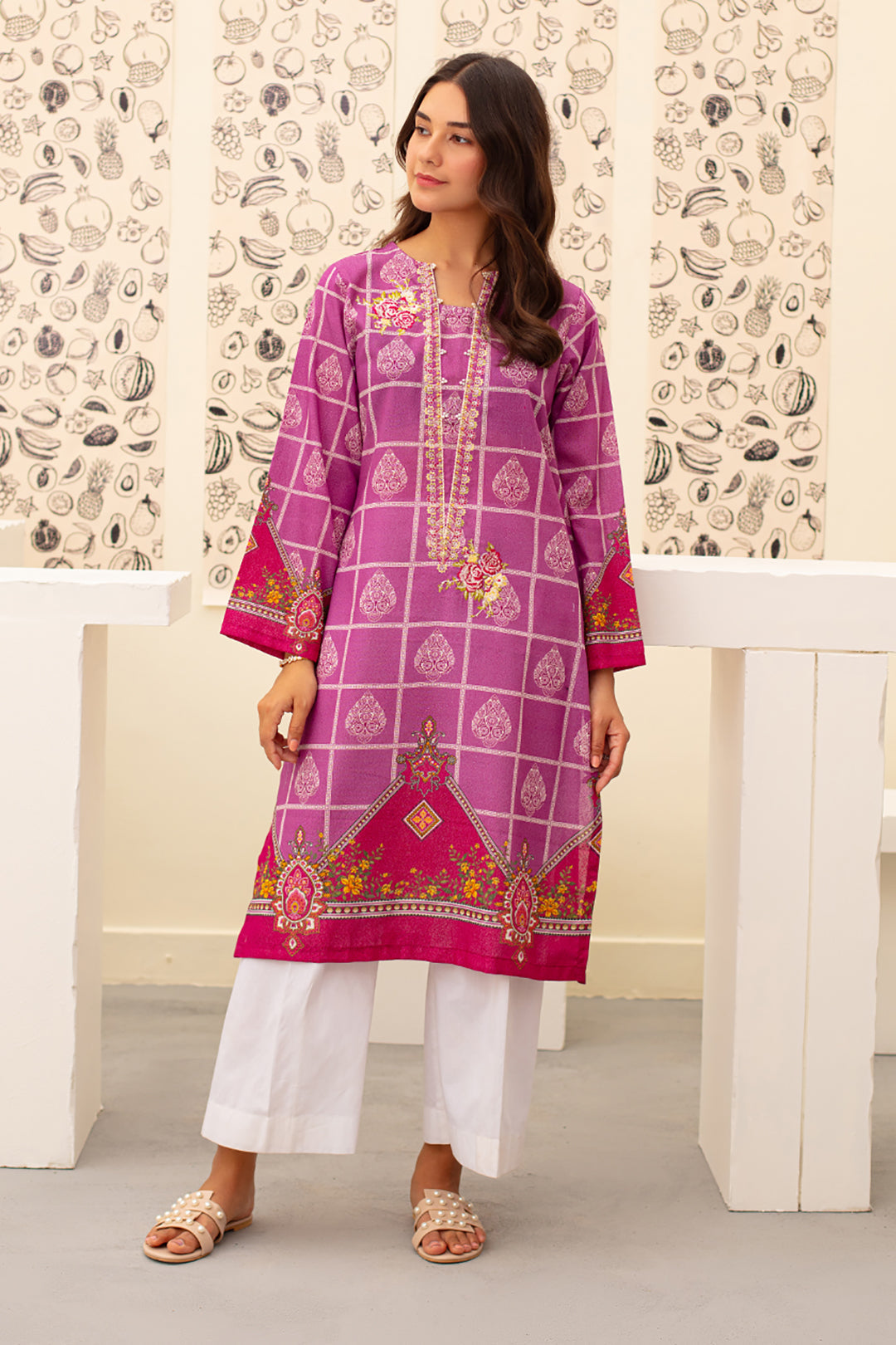 Embroidered Kurta - 1386