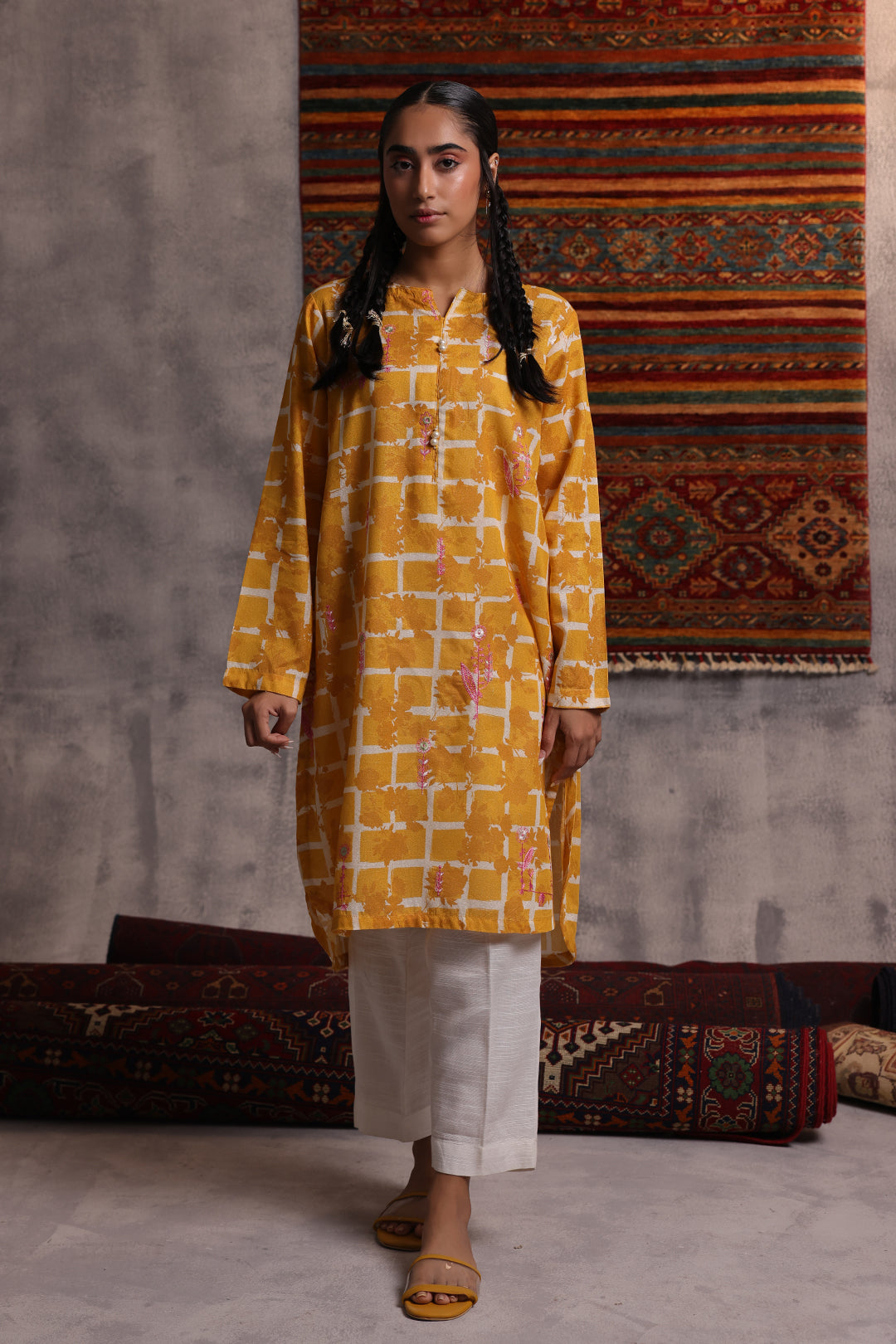 Embroidered Kurta - 1432