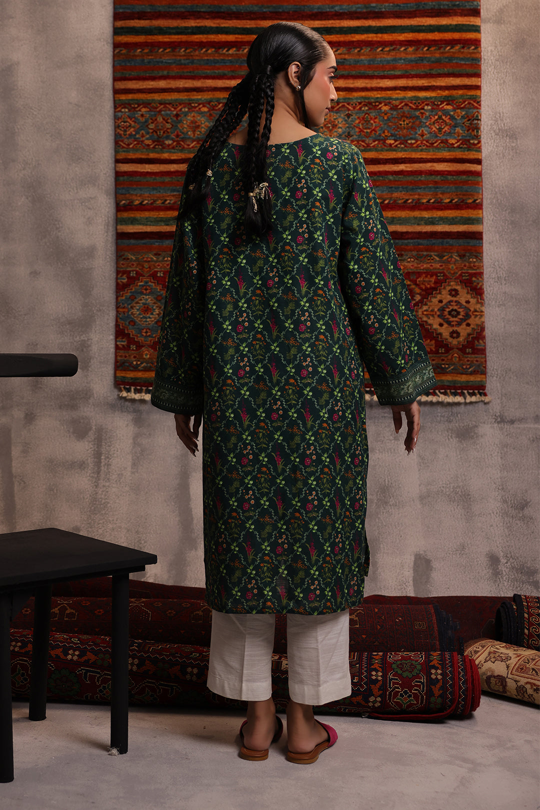 Embroidered Kurta - 1433