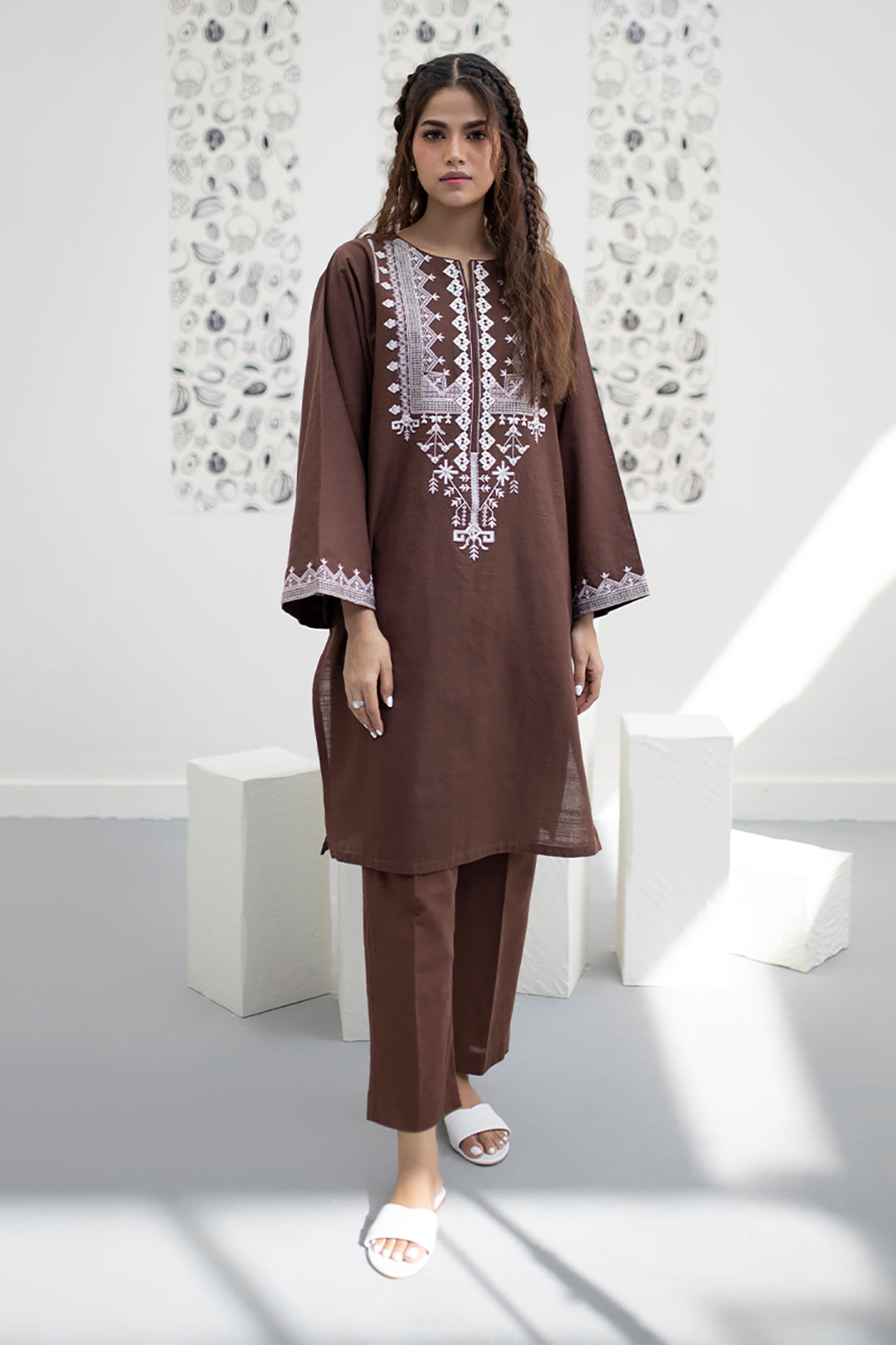 Embroidered Kurta Trouser - 1402