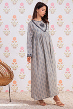 Embroidered Kurta - 2909