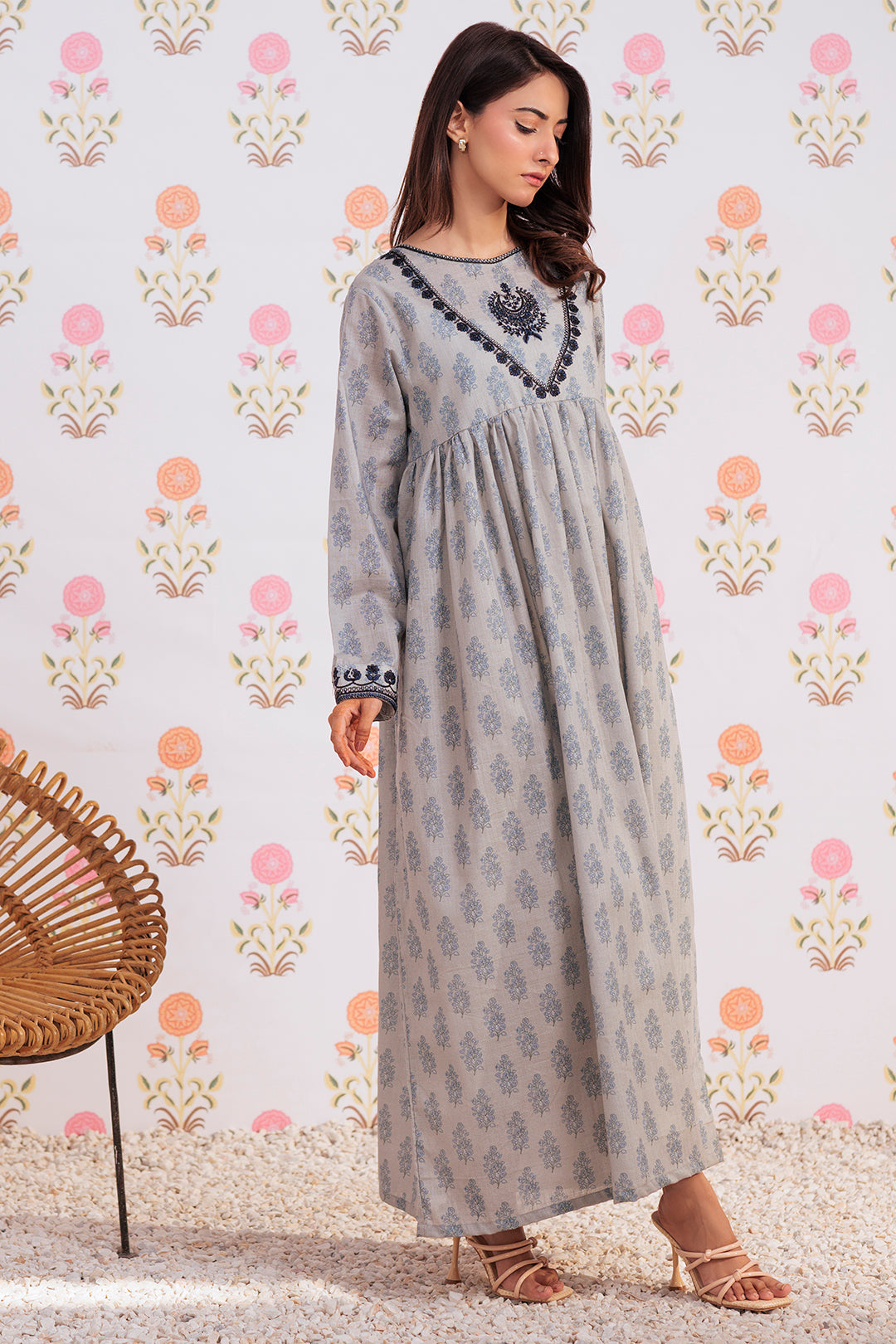 Embroidered Kurta - 2909