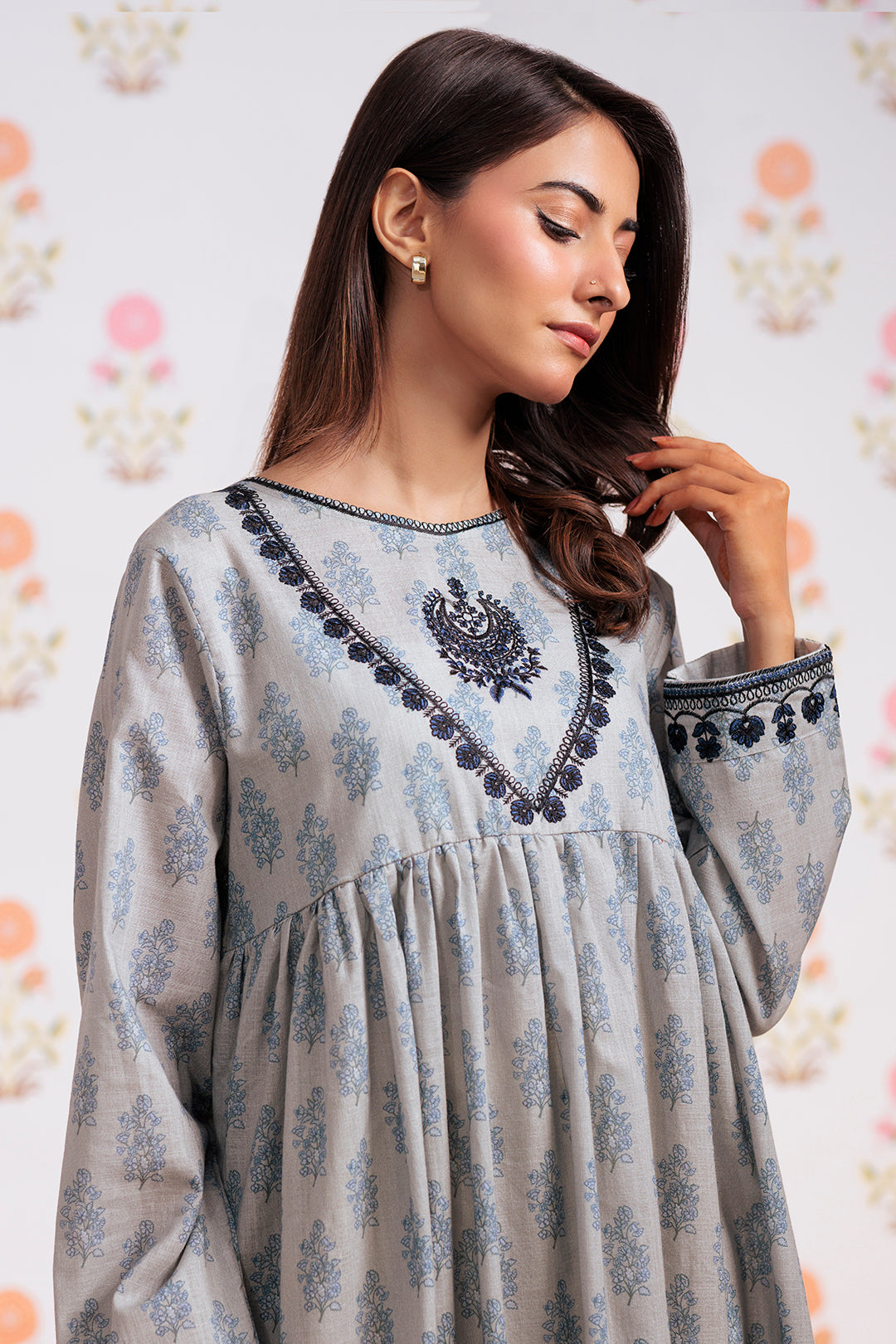 Embroidered Kurta - 2909