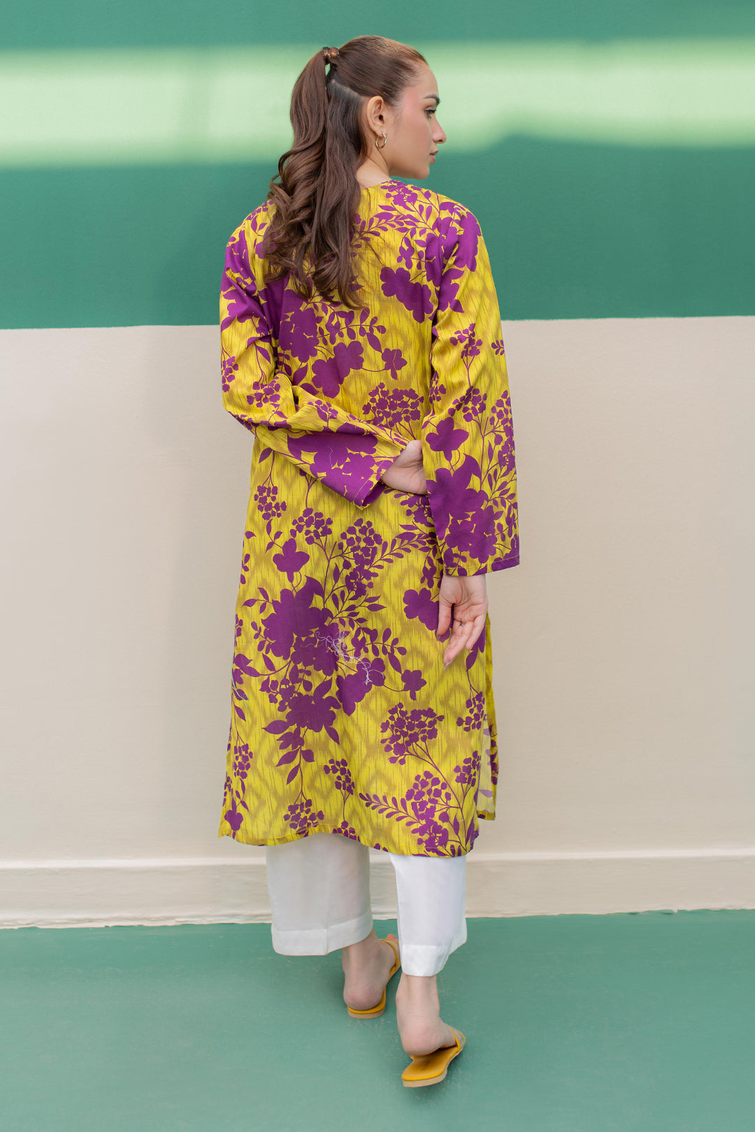 Embroidered Kurta - 2916