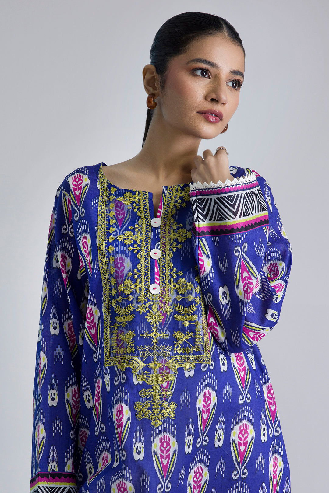 Embroidered Kurta - 3128