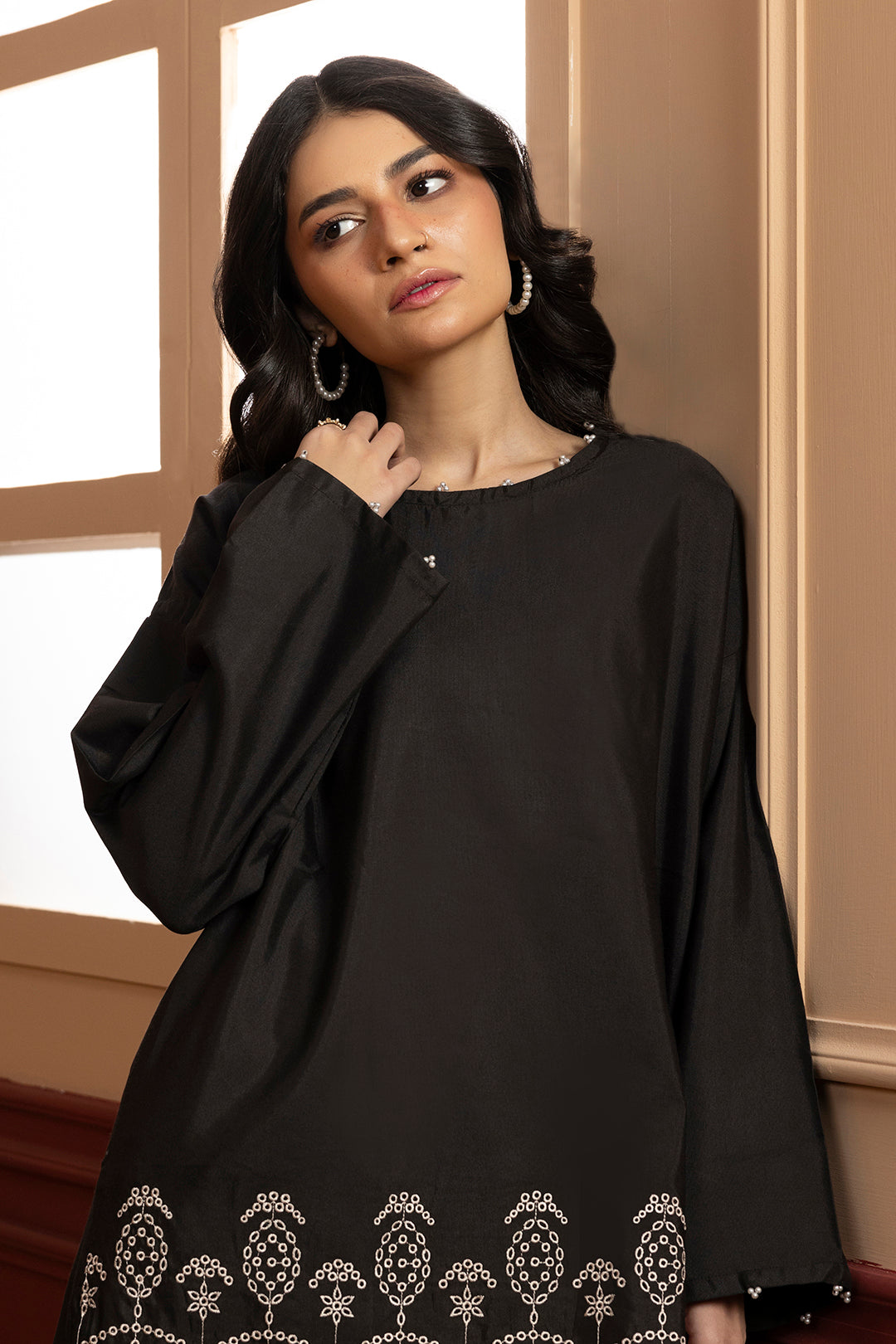 Embroidered Kurta Trouser - 1522