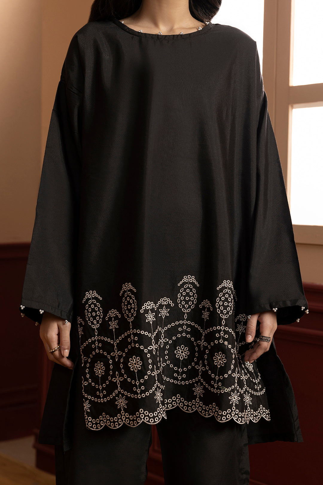 Embroidered Kurta Trouser - 1522