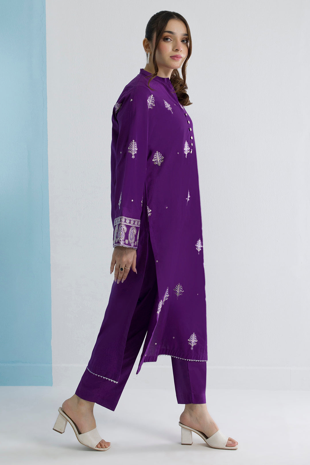 Embroidered Kurta Trouser - 2938