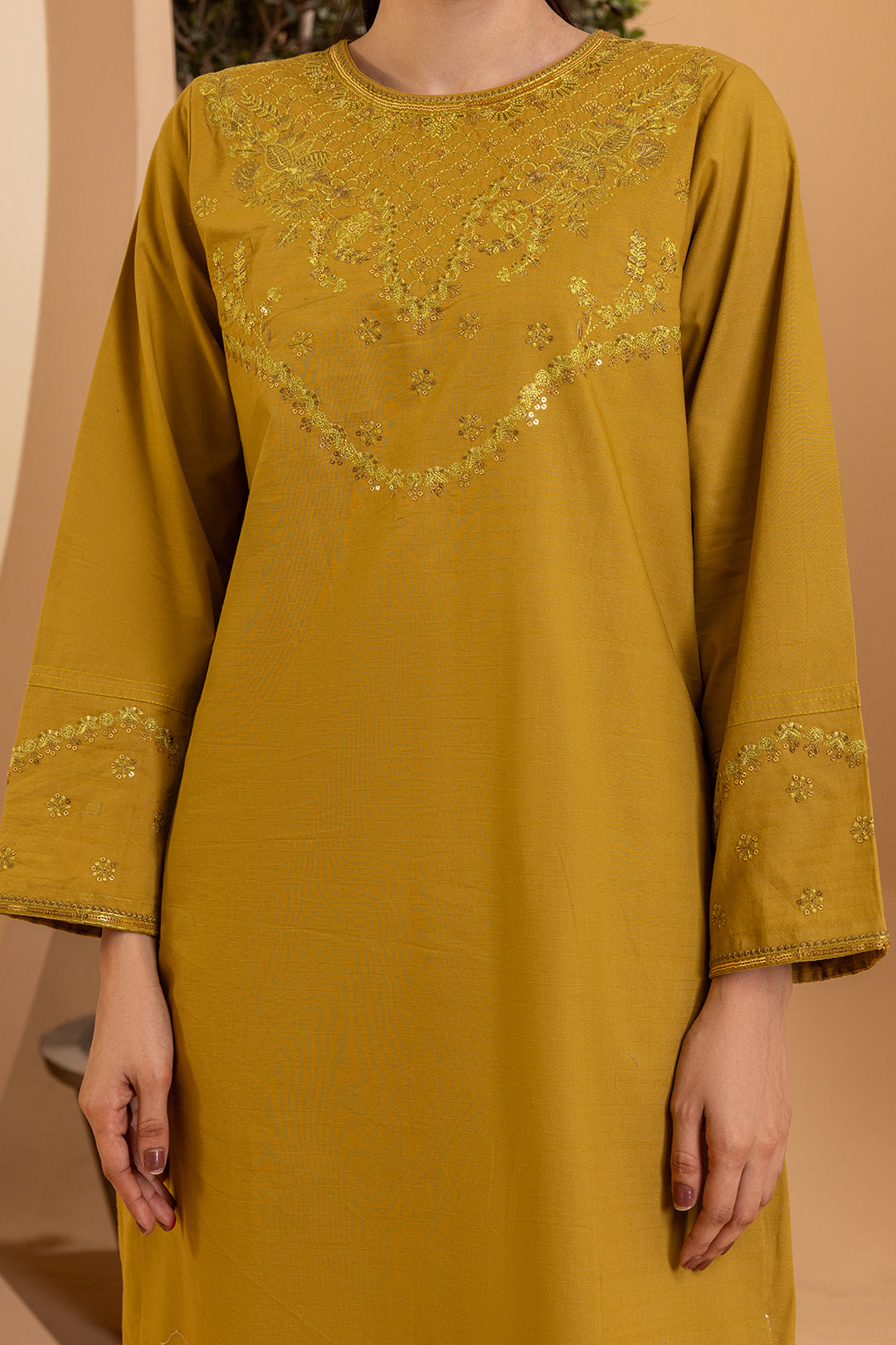 Embroidered Kurta Trouser - 2941