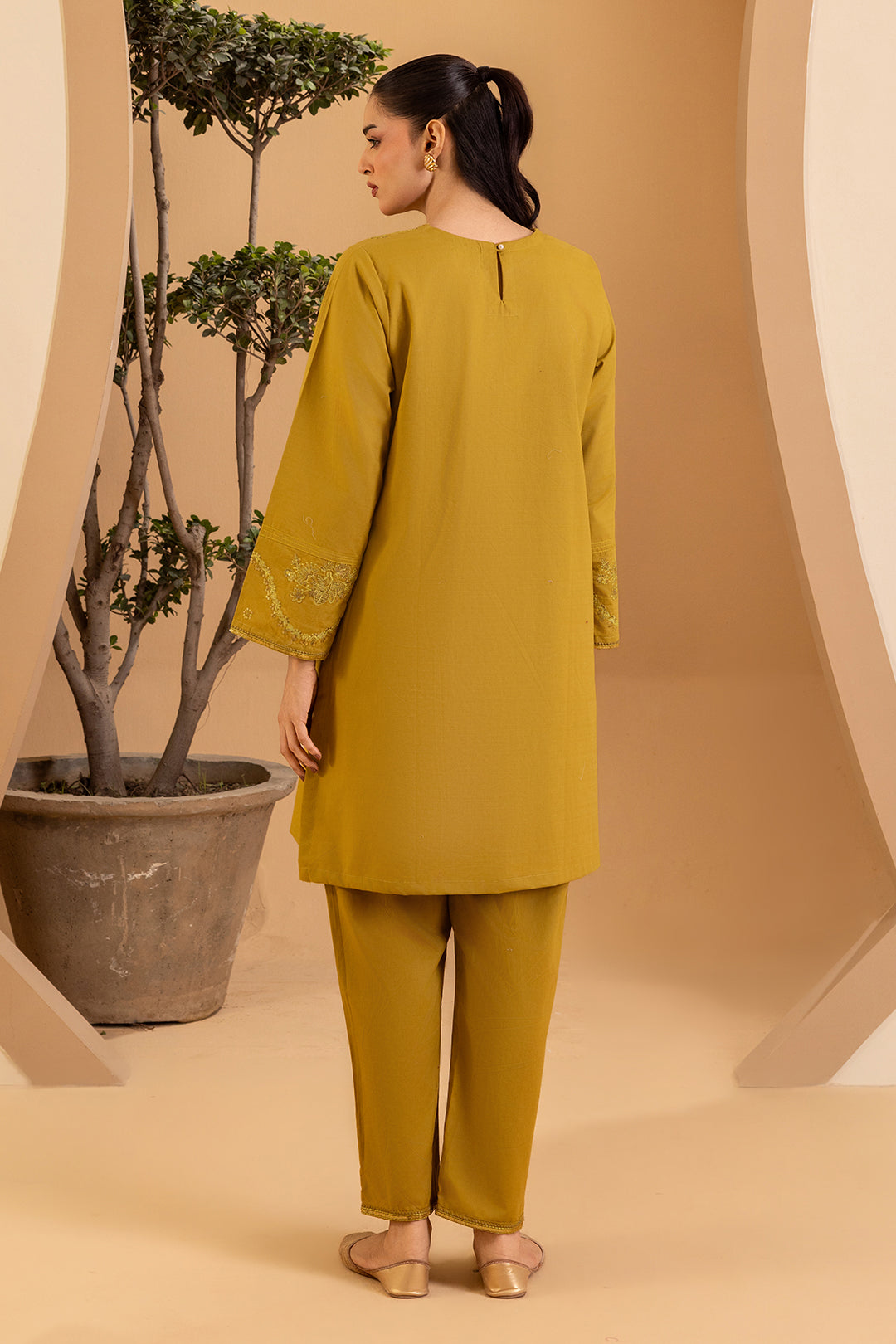 Embroidered Kurta Trouser - 2941