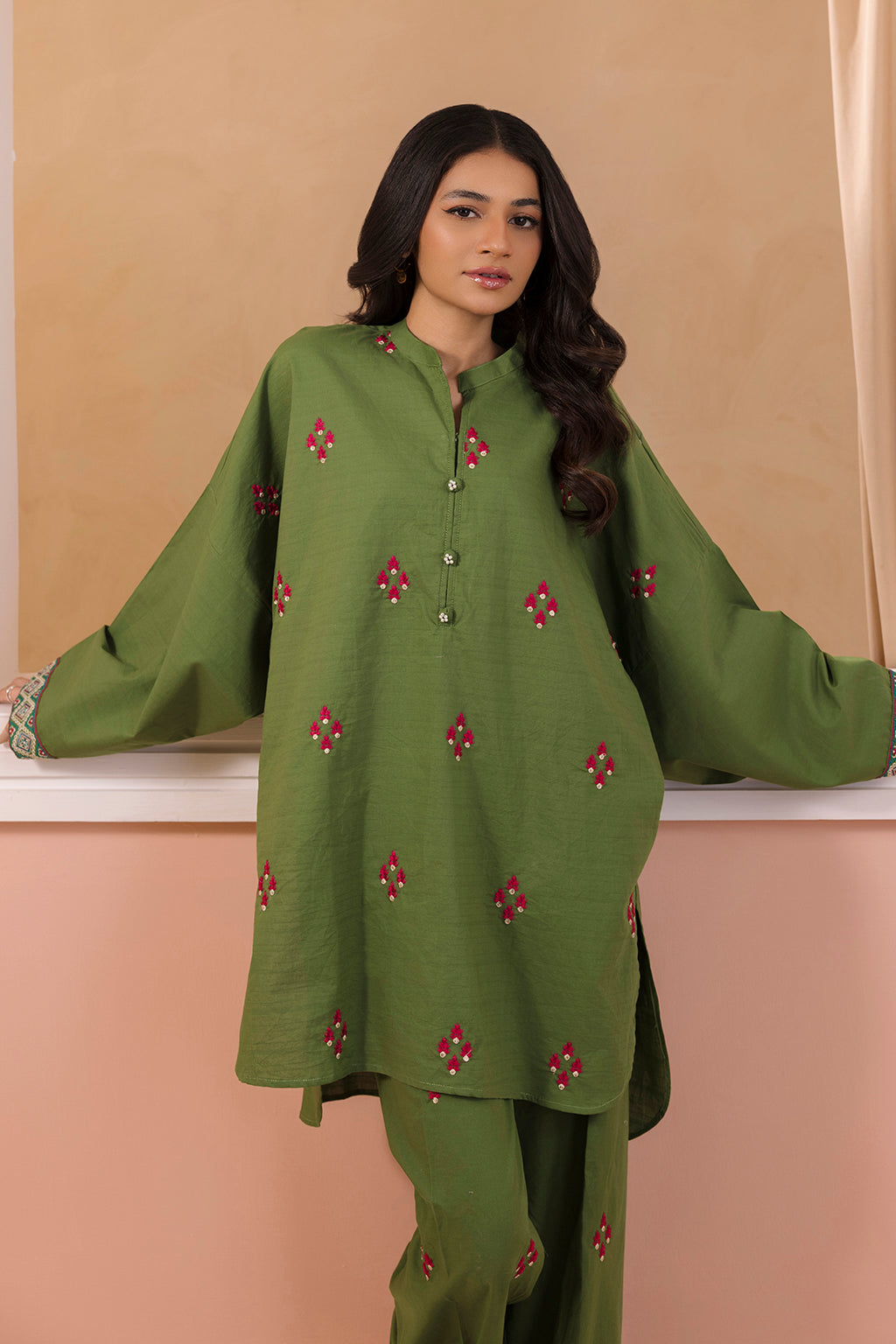 Embroidered Kurta Trouser - 2942