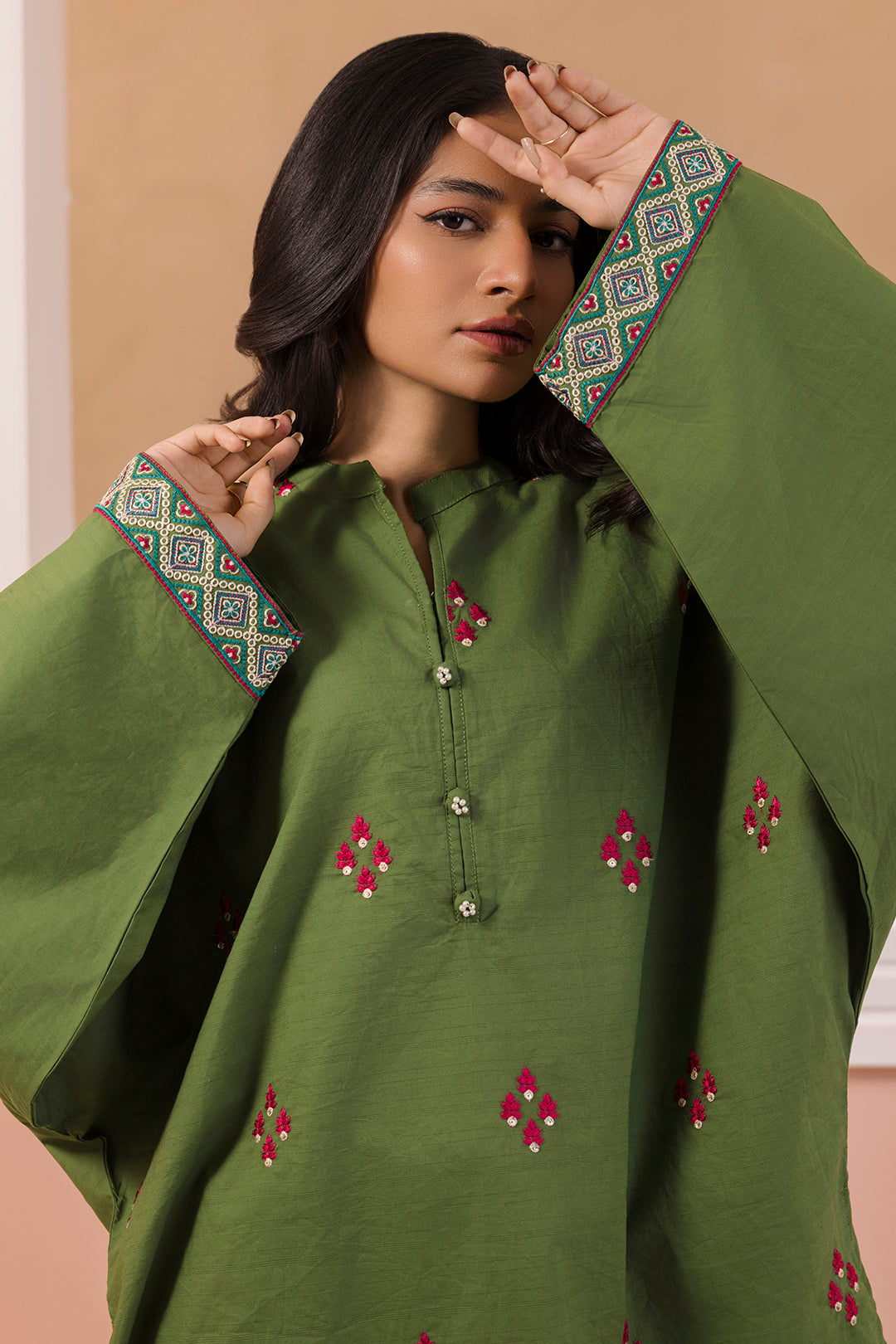 Embroidered Kurta Trouser - 2942