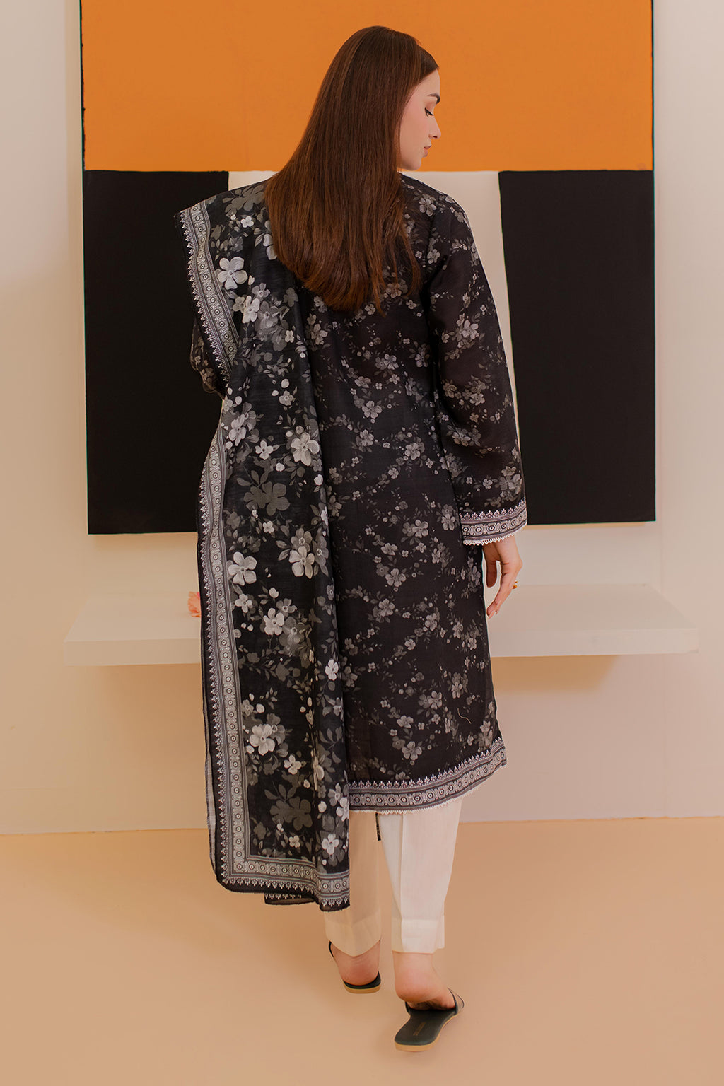 Embroidered Kurta Dupatta - 2995