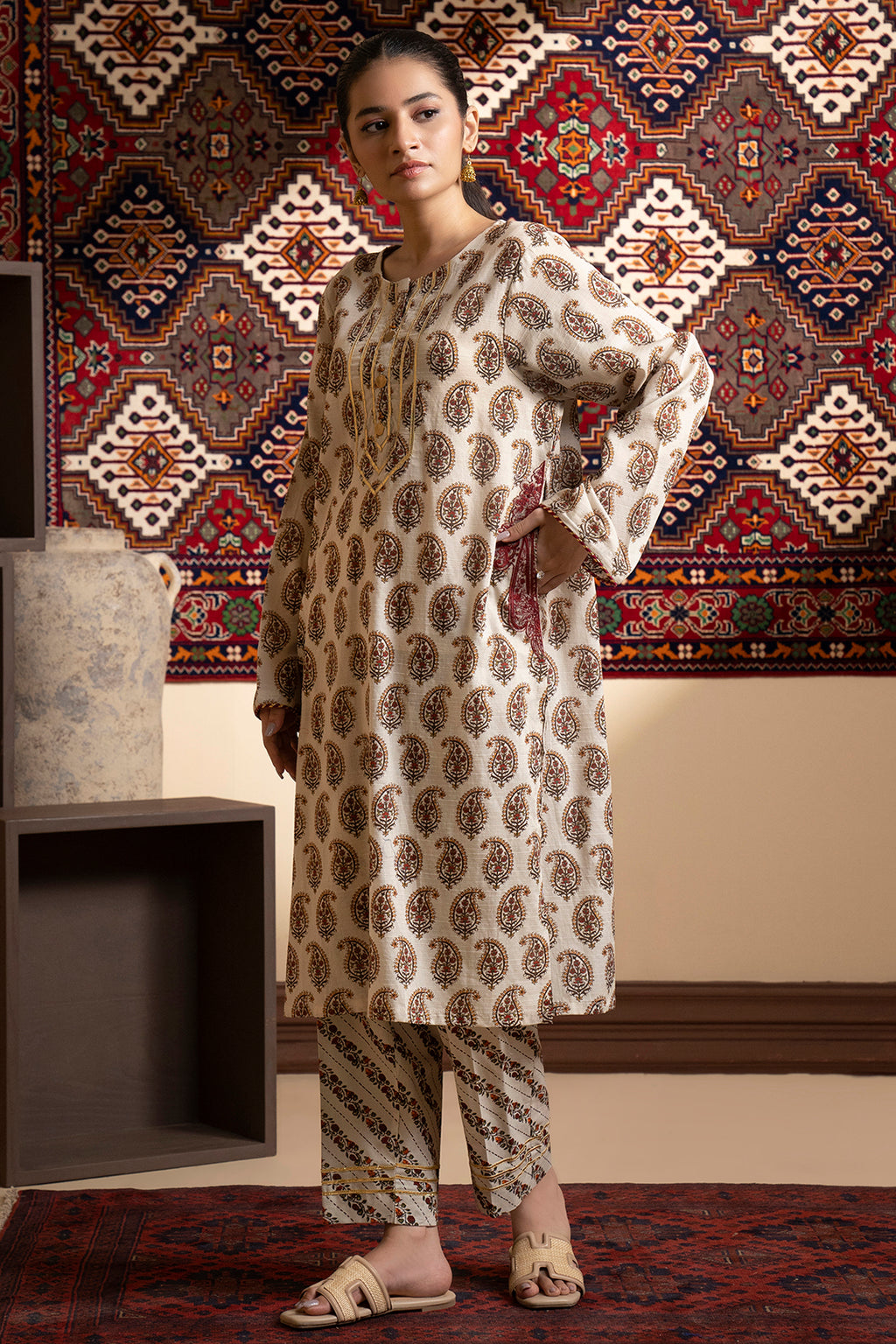 Embroidered Kurta Trouser - 3002