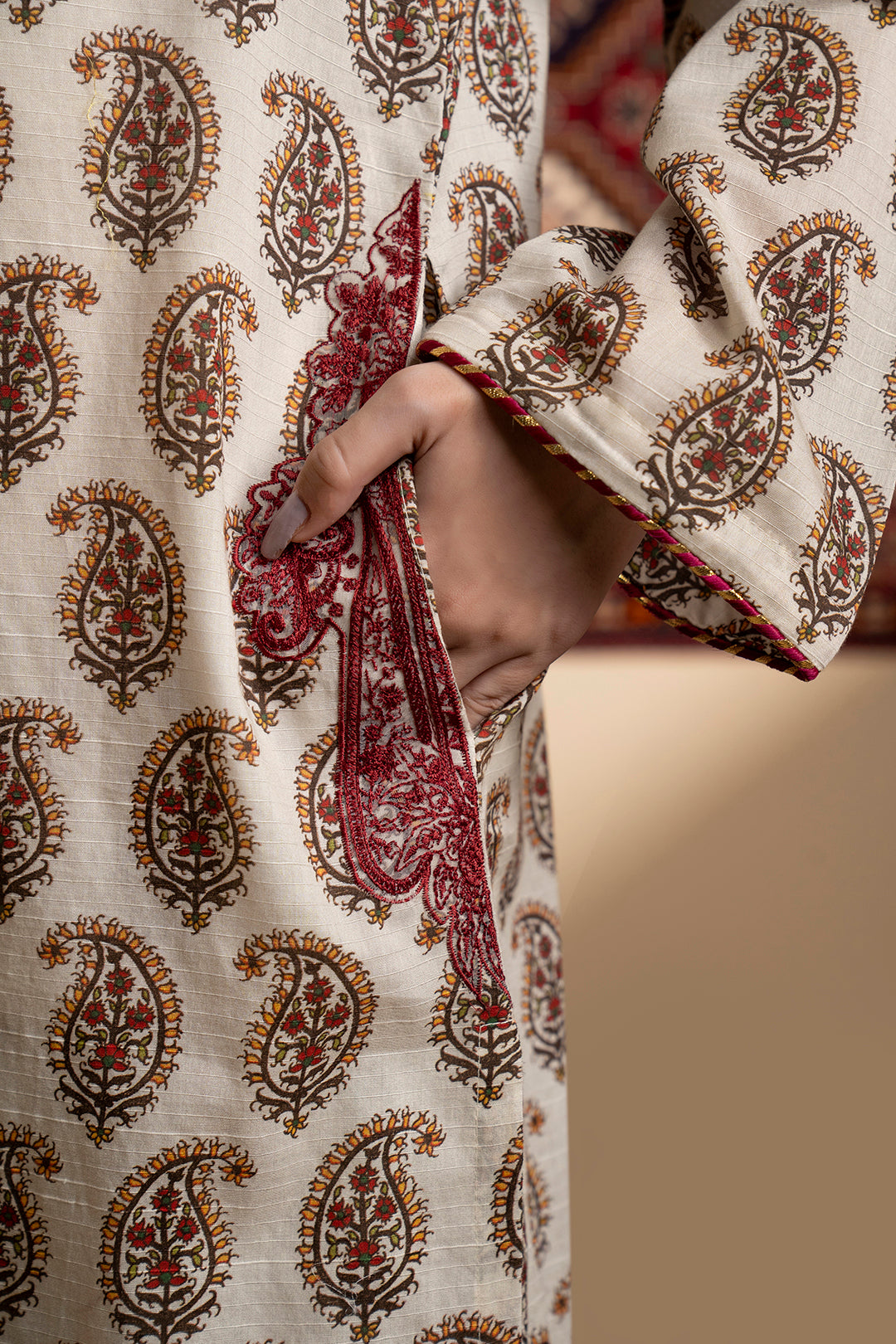Embroidered Kurta Trouser - 3002