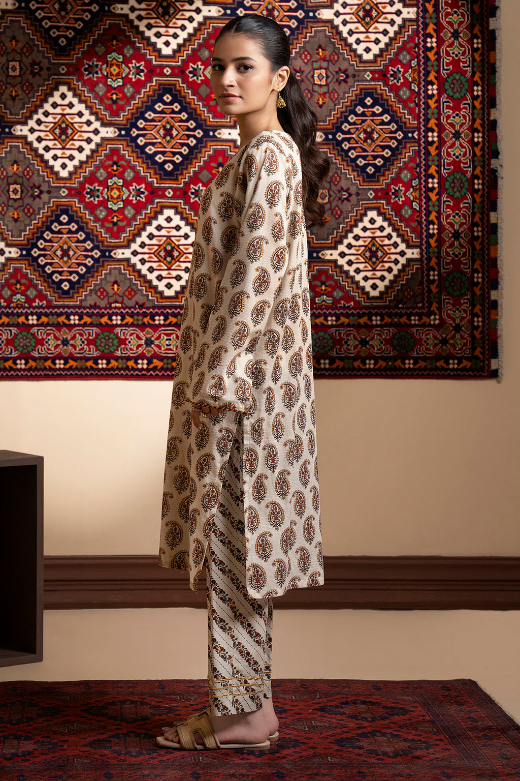 Embroidered Kurta Trouser - 3002