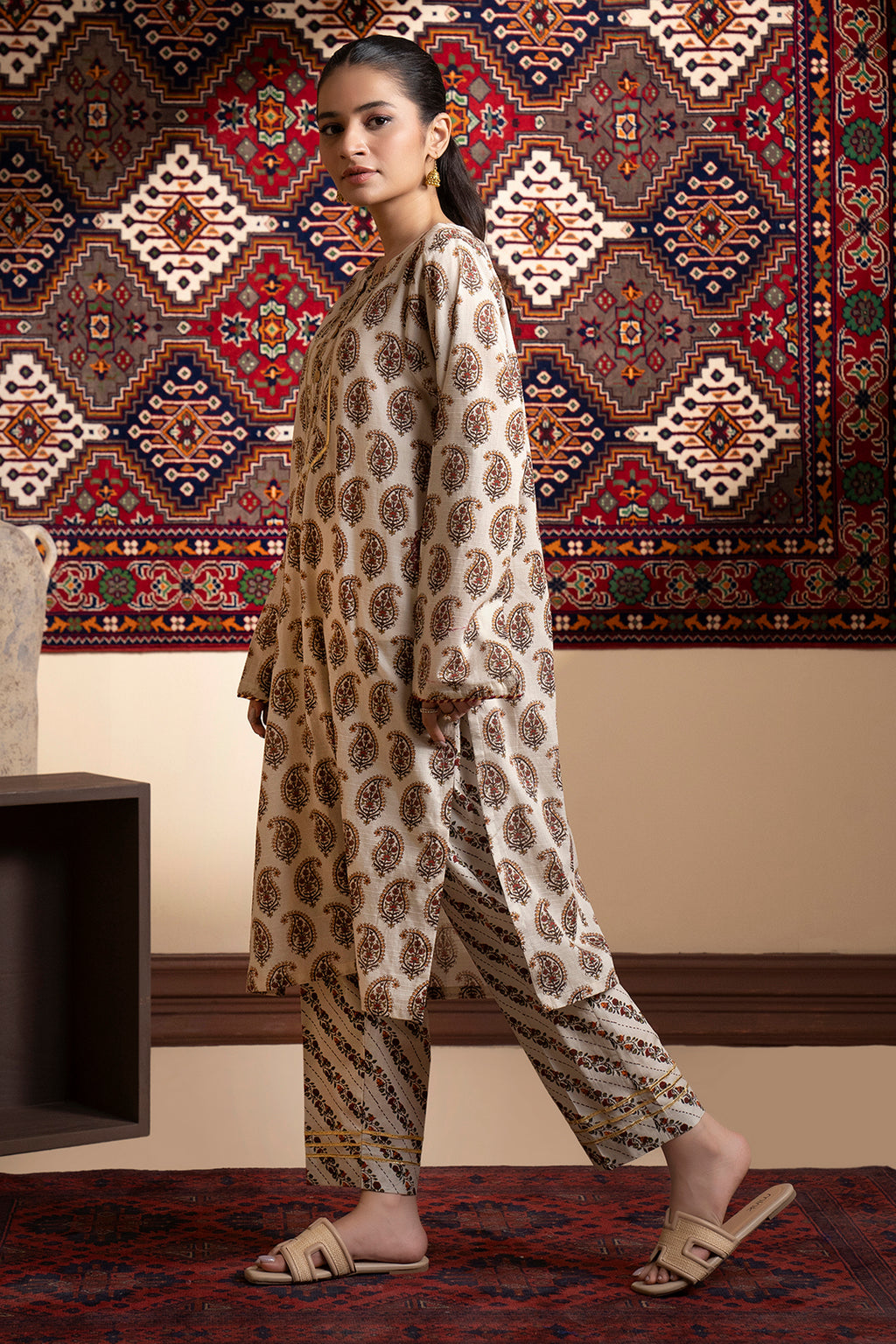 Embroidered Kurta Trouser - 3002