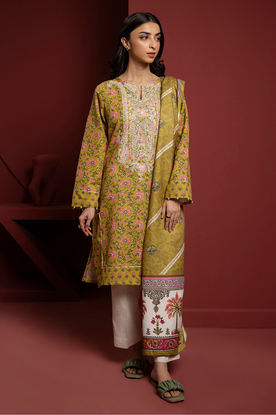 Embroidered Kurta Shawl - 3036