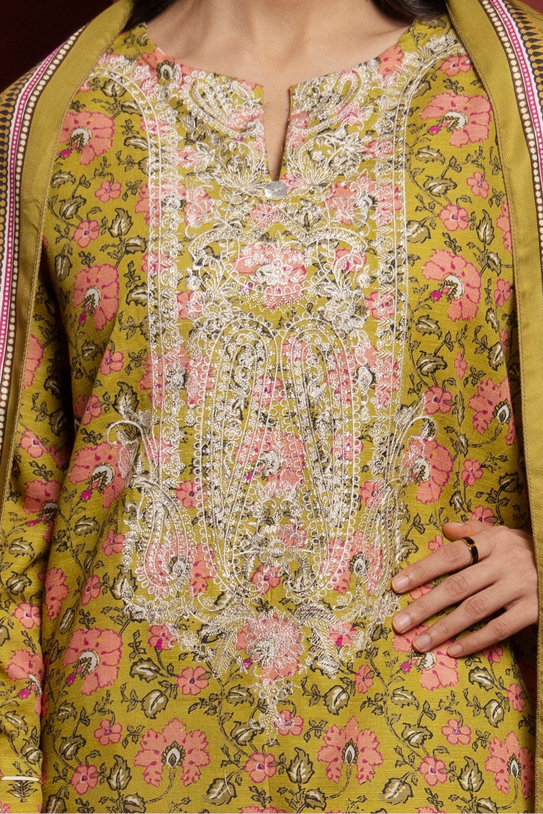 Embroidered Kurta Shawl - 3036
