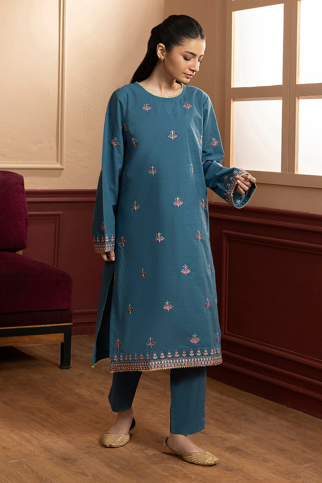 Embroidered Kurta Trouser - 3112