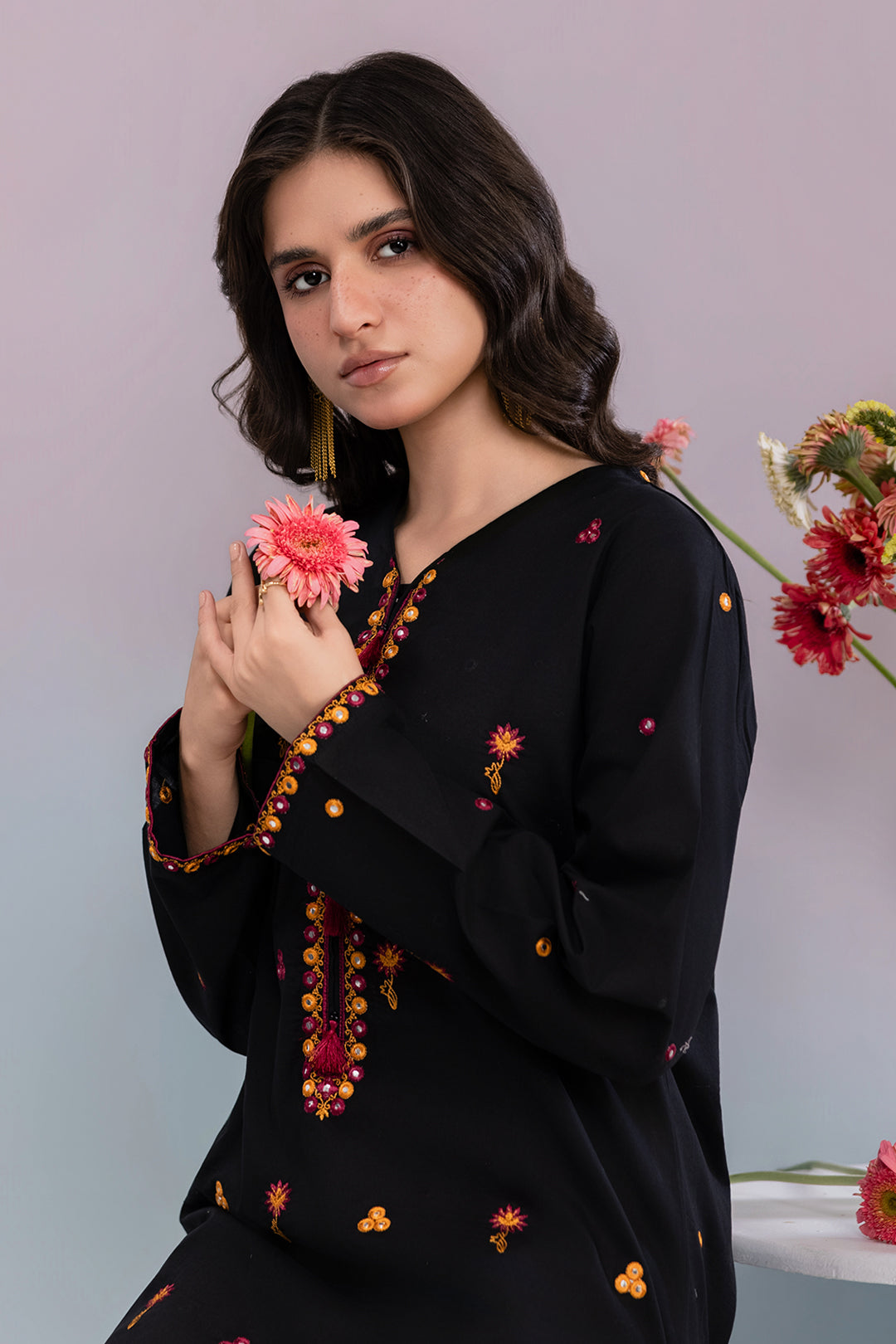 Embroidered Kurta Trouser - 3113