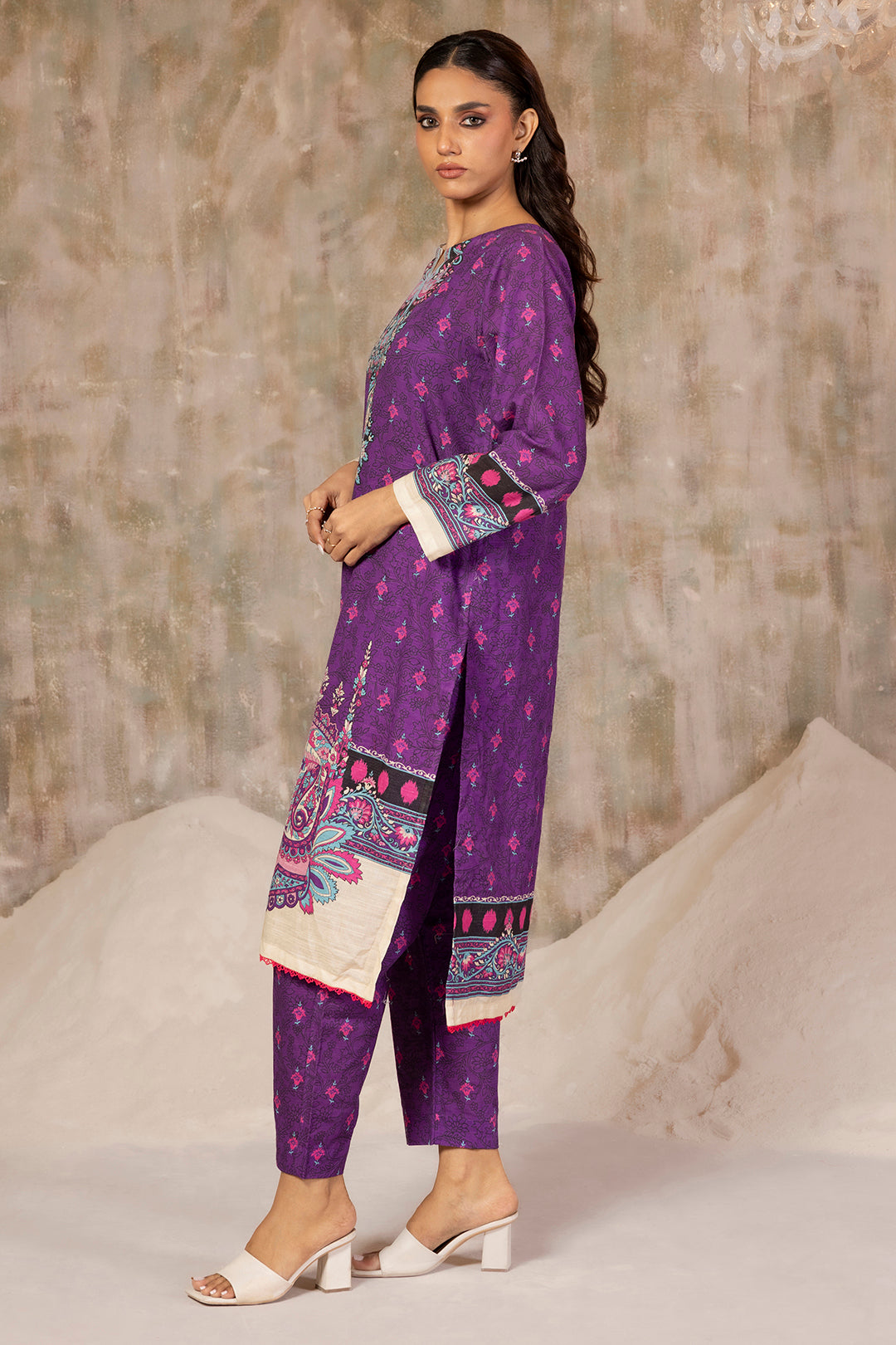 Embroidered Kurta Trouser - 3170
