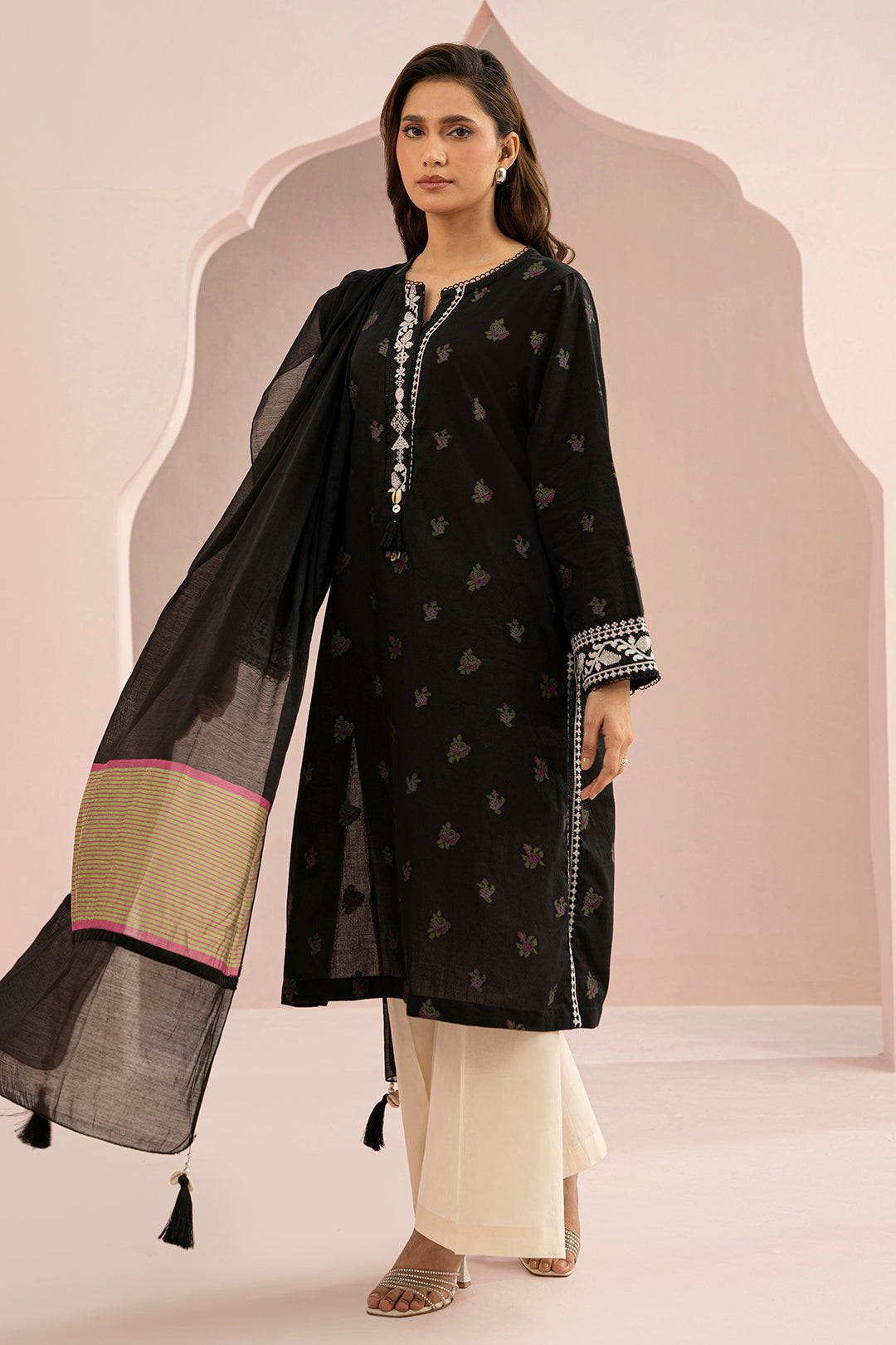 Embroidered Kurta Dupatta - 3345