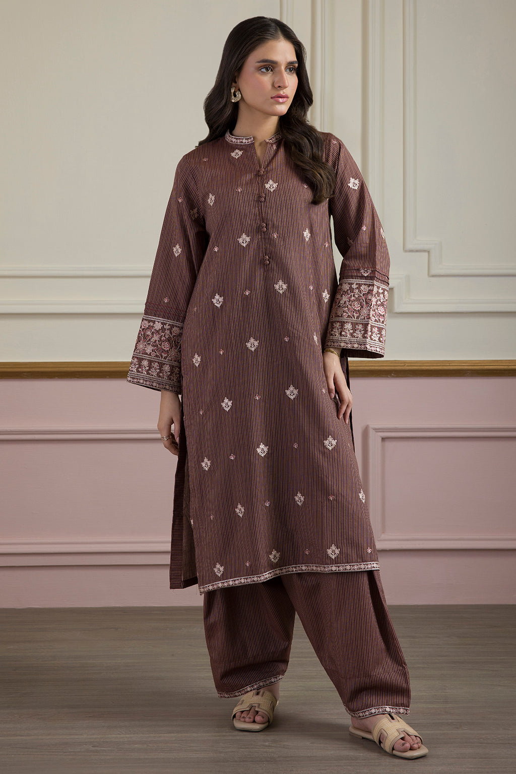 Embroidered Kurta Trouser - 3362