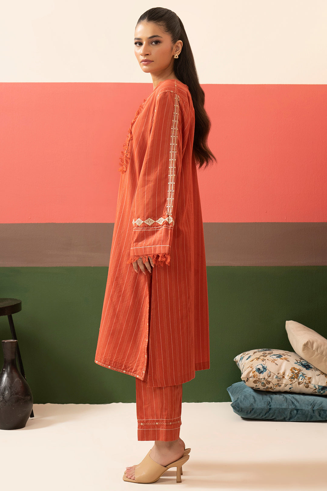Embroidered Kurta Trouser - 3363