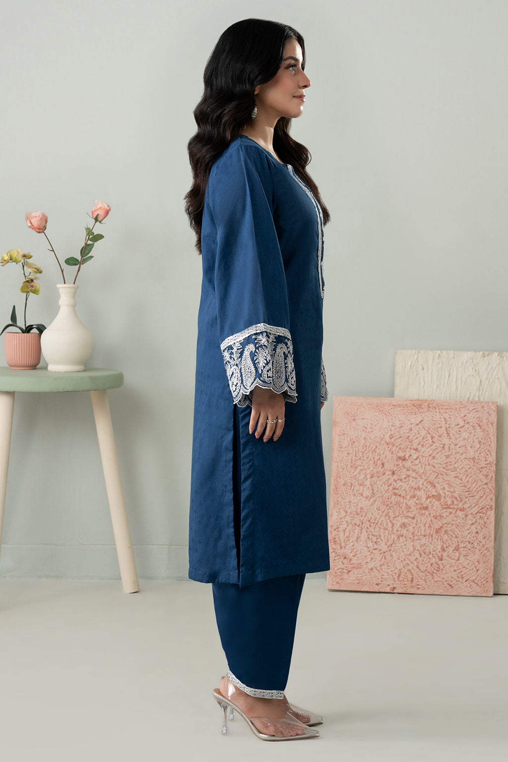 Embroidered Kurta Trouser - 3368