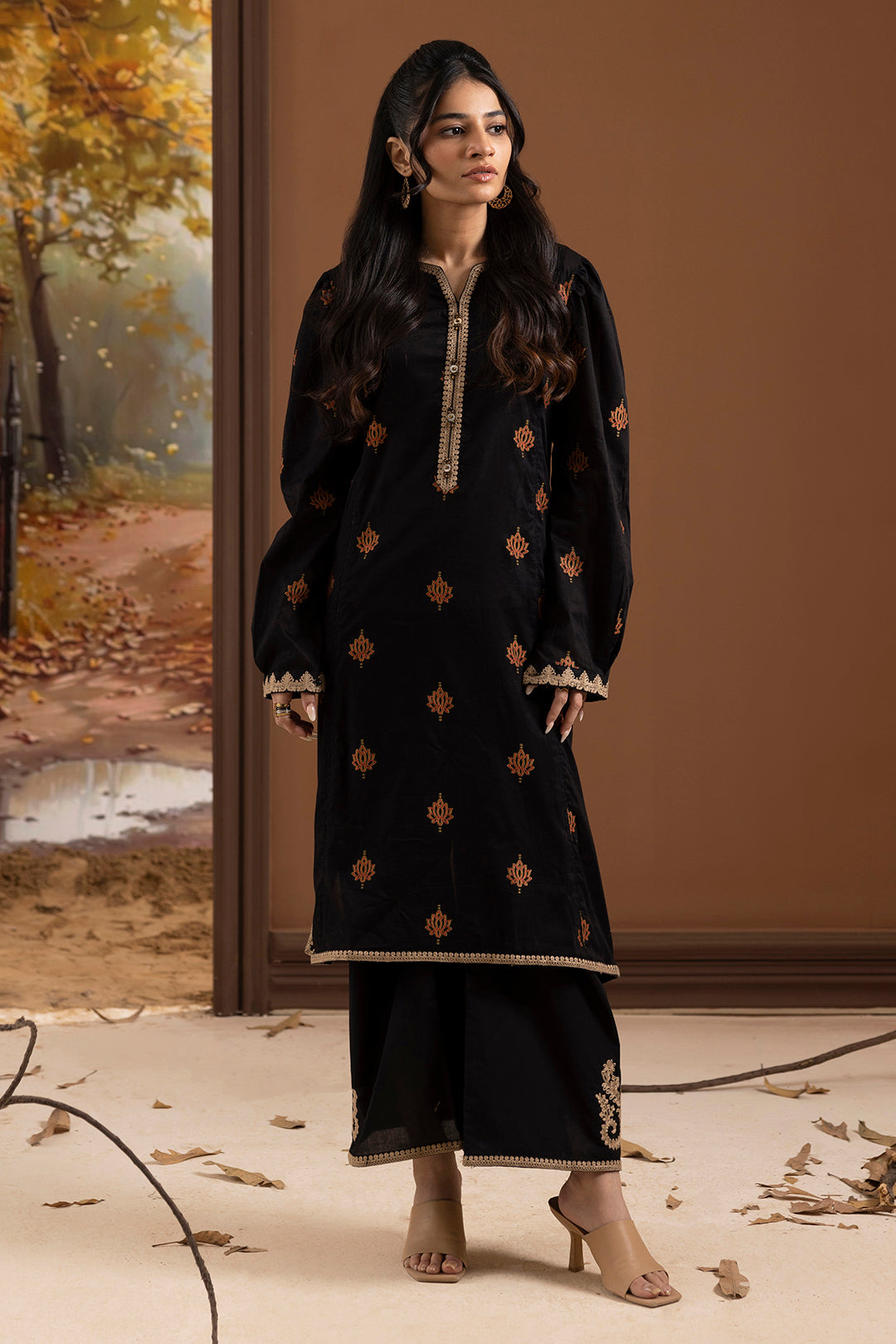 Embroidered Kurta Trouser - 3369