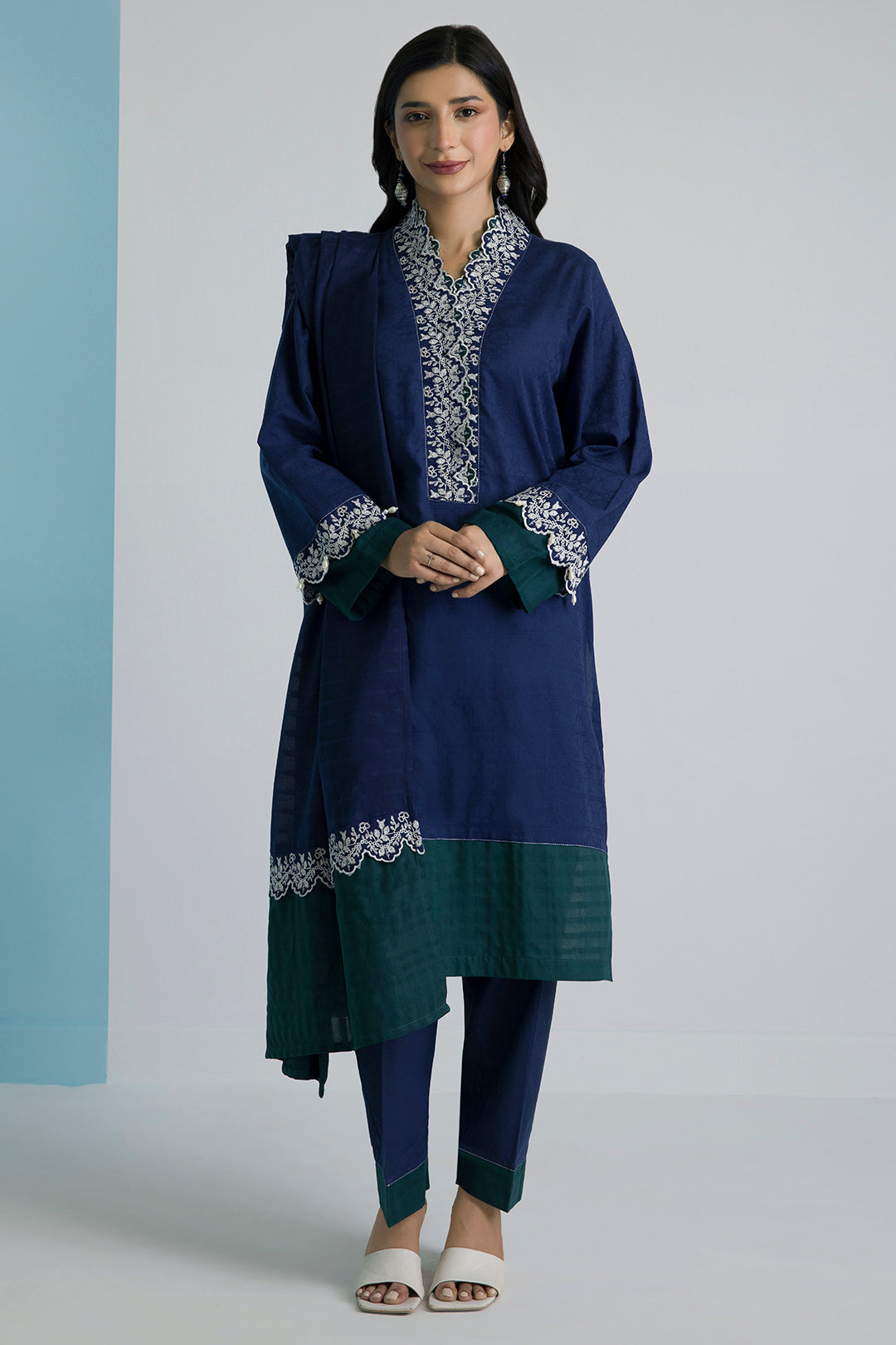 Embroidered Kurta Dupatta Trouser - 3355