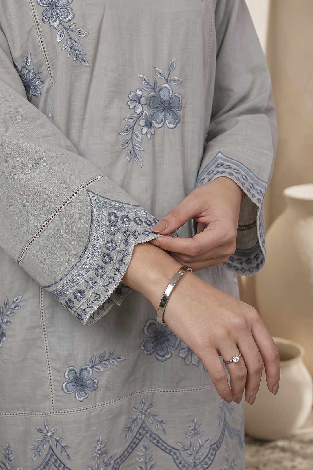 Embroidered Kurta Trouser - 2570