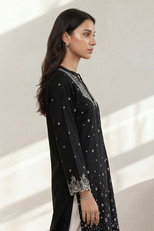 Embroidered Kurta Trouser - 2583