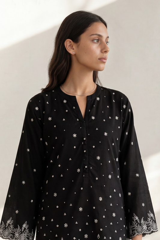 Embroidered Kurta Trouser - 2583