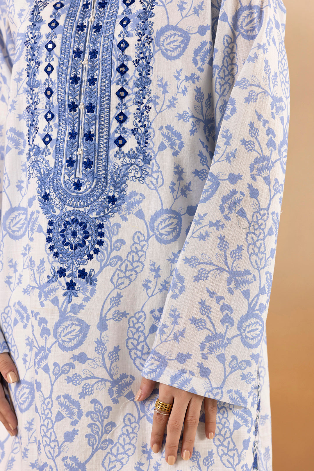 Embroidered Kurta Dupatta - 2694